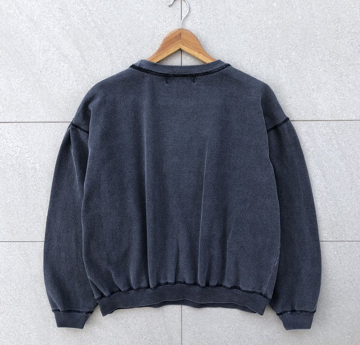 Avirex VTG Avirex LTD USN Military Sun Faded Crewneck Sweatshirt Size US M / EU 48-50 / 2 - 11 Thumbnail