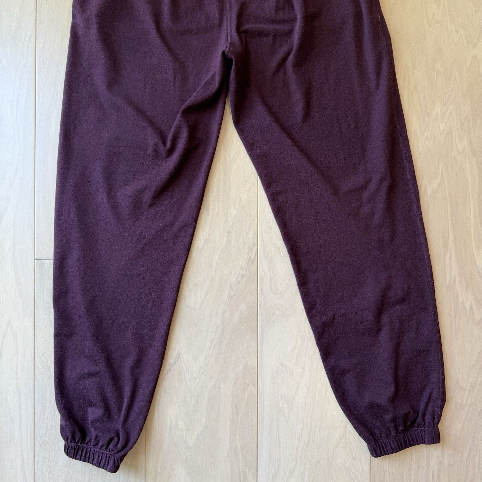 Vuori Vuori Boyfriend Jogger Women's S Magenta Comfy Sweatpants Size 27" / US 4 / IT 40 - 8 Thumbnail