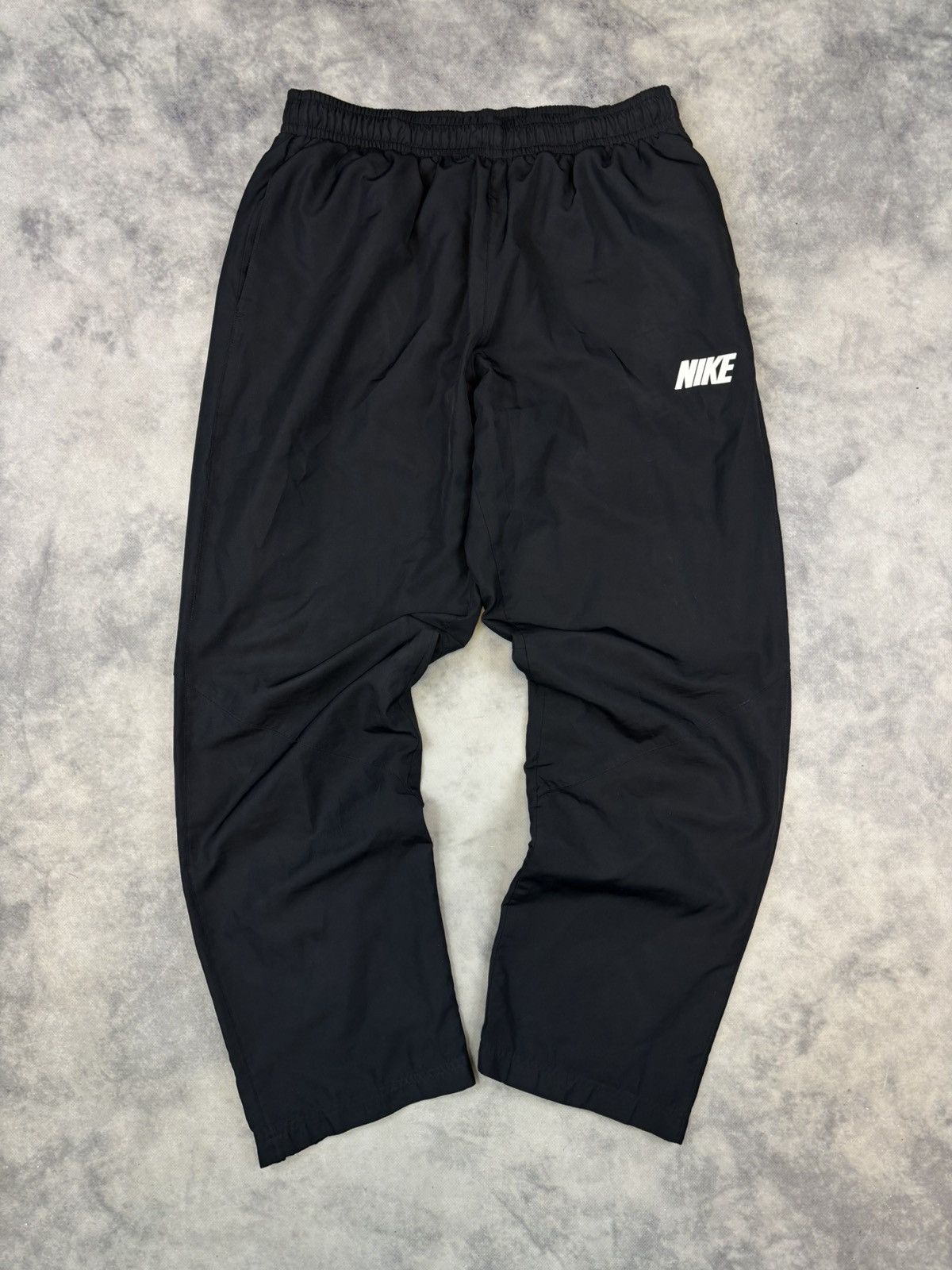 Nike × Vintage Vintage Nike Parachute Sweatpants Basic Black y2k skate 90s Size US 32 / EU 48 - 1 Thumbnail