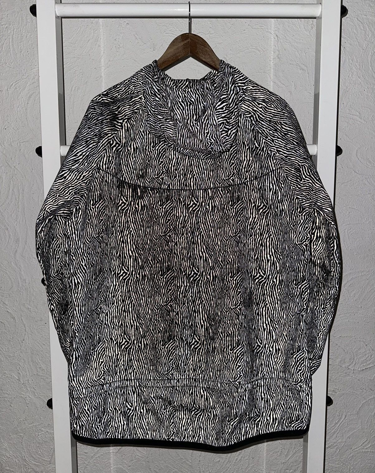 Nike Nike Women’s Full Reflective Windbreaker Jacket Size XL Size XL / US 12-14 / IT 48-50 - 8 Thumbnail