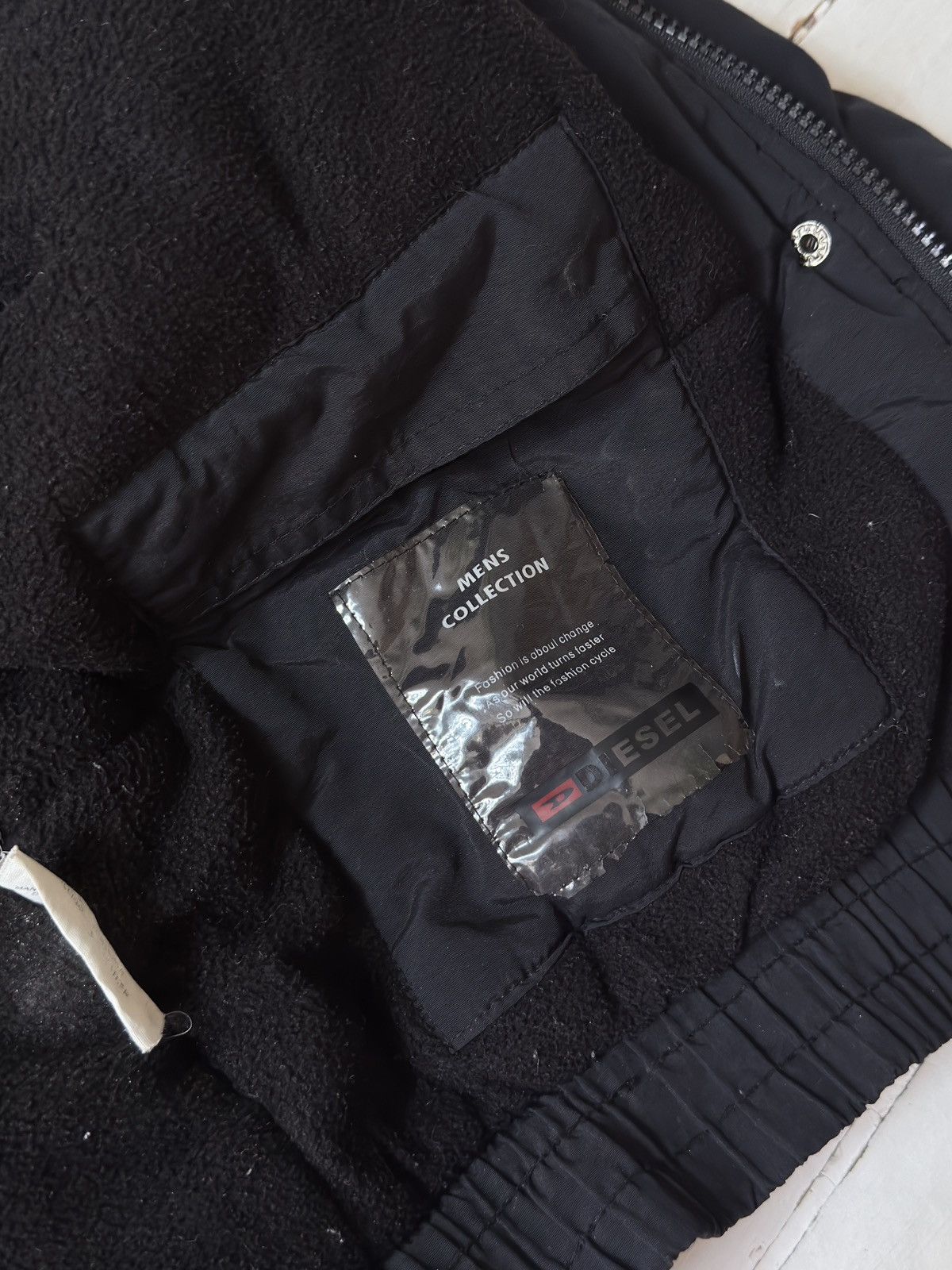 Diesel VINTAGE DIESEL BOOTLEG 2000s DOWN PUFFER BOMBER Size XL / US 12-14 / IT 48-50 - 7 Thumbnail