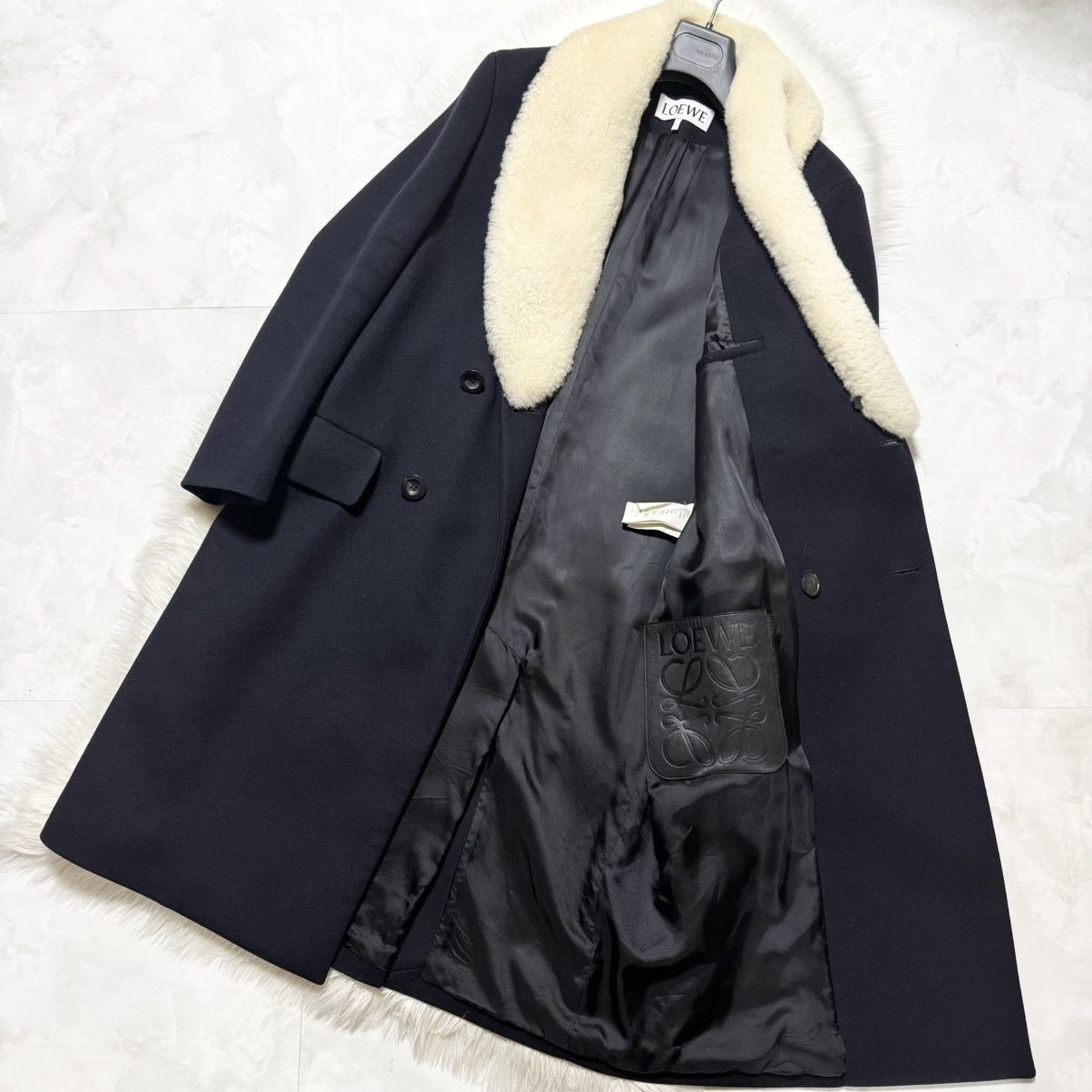 Loewe Authentic, Runway Loewe Leather Patch Fur-Trimmed Coat Size US S / EU 44-46 / 1 - 6 Thumbnail