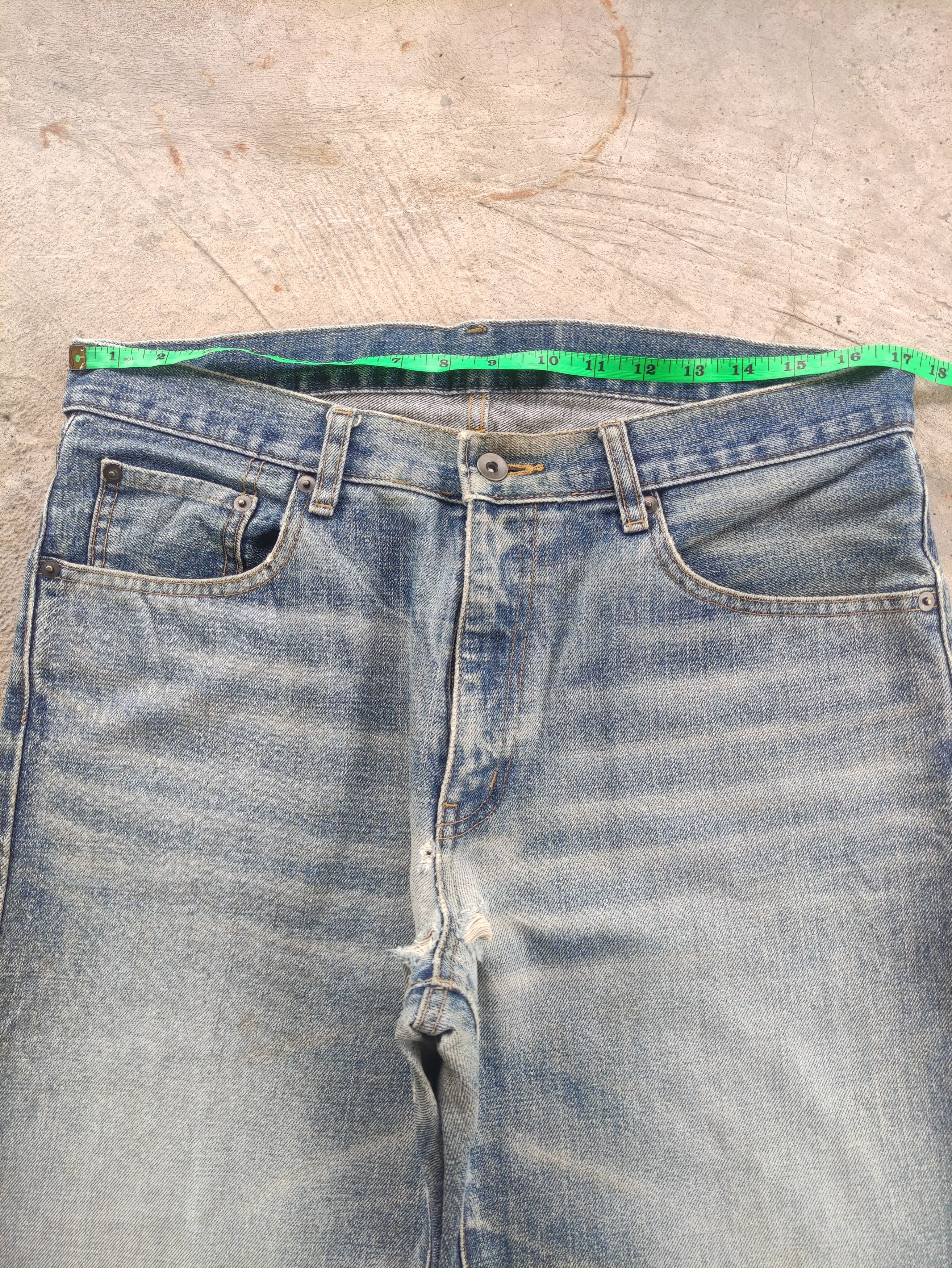 Japanese Brand Vintage Japanese Jean Distressed Faded Denim Pants Size US 35 - 5 Thumbnail