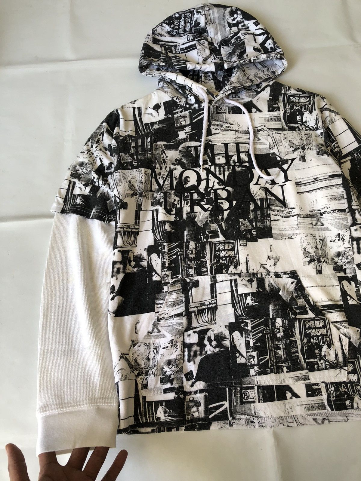 Hysteric Glamour × Japanese Brand × Le Grande Bleu (L.G.B.) Front Art Skateboarding Japan Poem Confirm Hoodie Style Size US M / EU 48-50 / 2 - 4 Thumbnail