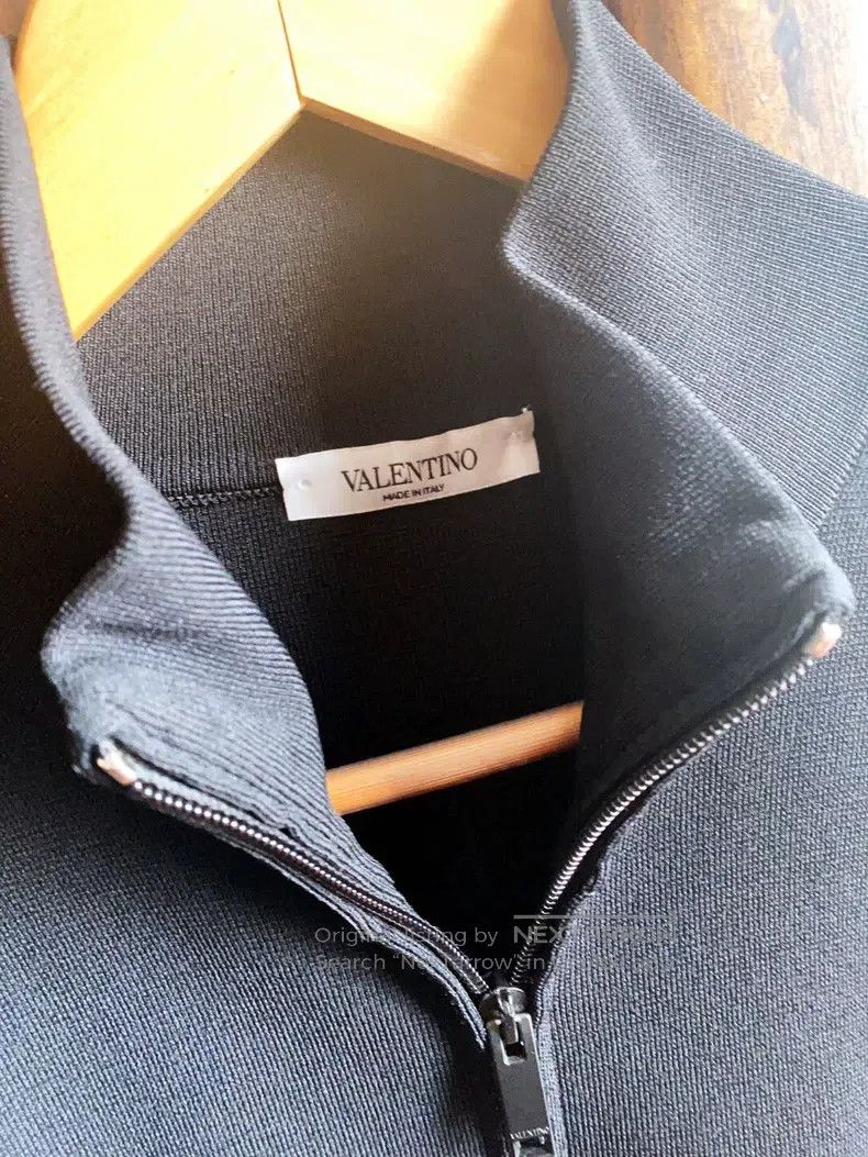 Valentino Valentino String label sportswear Size US S / EU 44-46 / 1 - 6 Thumbnail