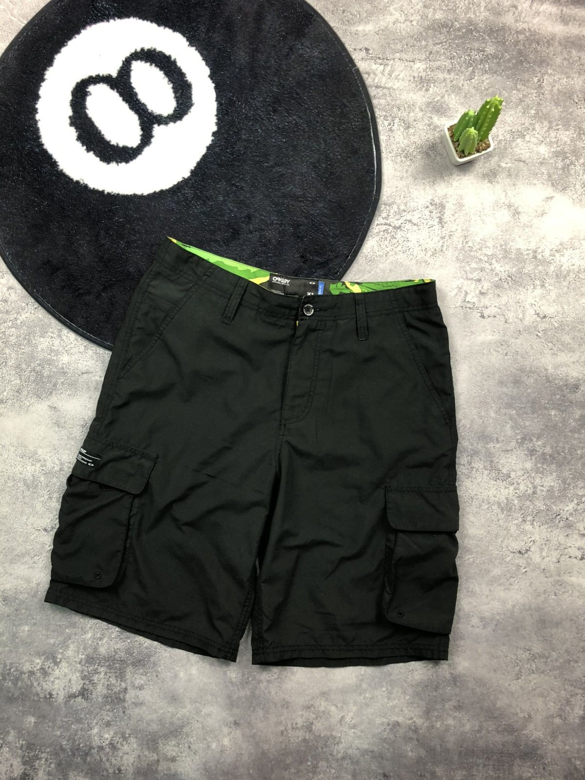 Oakley OAKLEY Hype Cargo Black Shorts Mini Logo Streetwear 31size Size US 31 - 1 Thumbnail