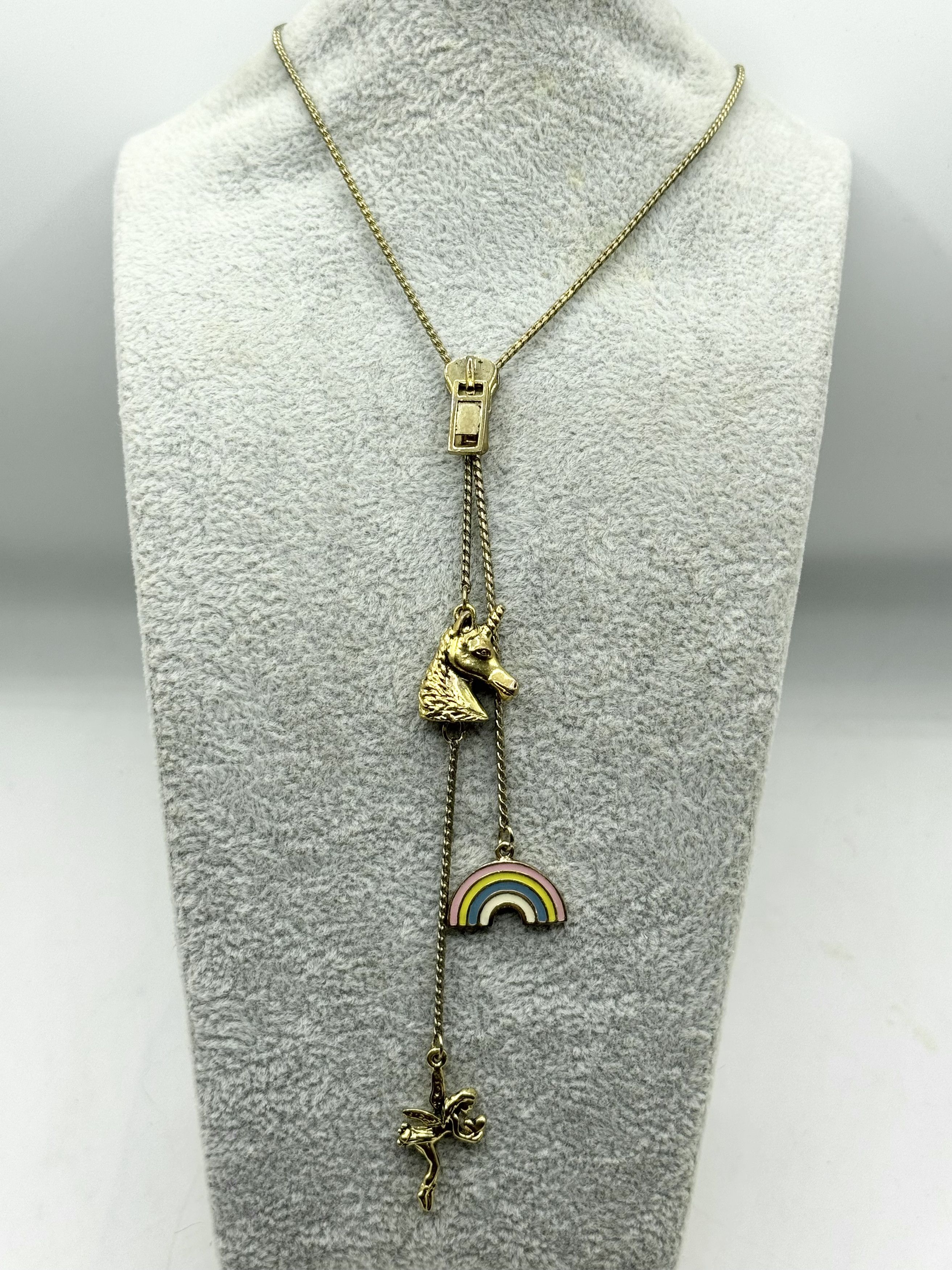 Other Vintage unicorn, fairy, enamel rainbow zipper necklace Size ONE SIZE - 4 Thumbnail