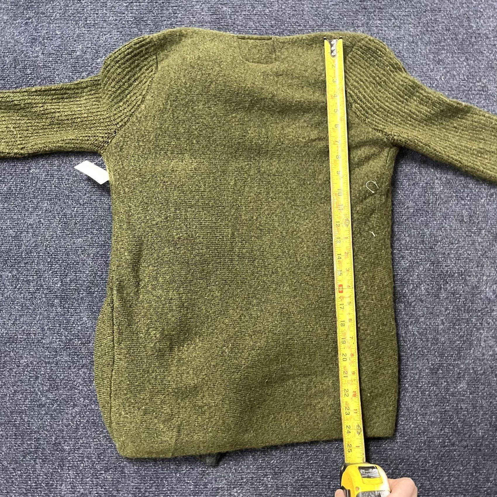 Abercrombie & Fitch Abercrombie & Fitch Cardigan Sweater Womens Small Green Gray Open Front Knit Cardigan Open Front Knit Sweater Women Size S Vintage No Size S / US 4 / IT 40 - 4 Thumbnail