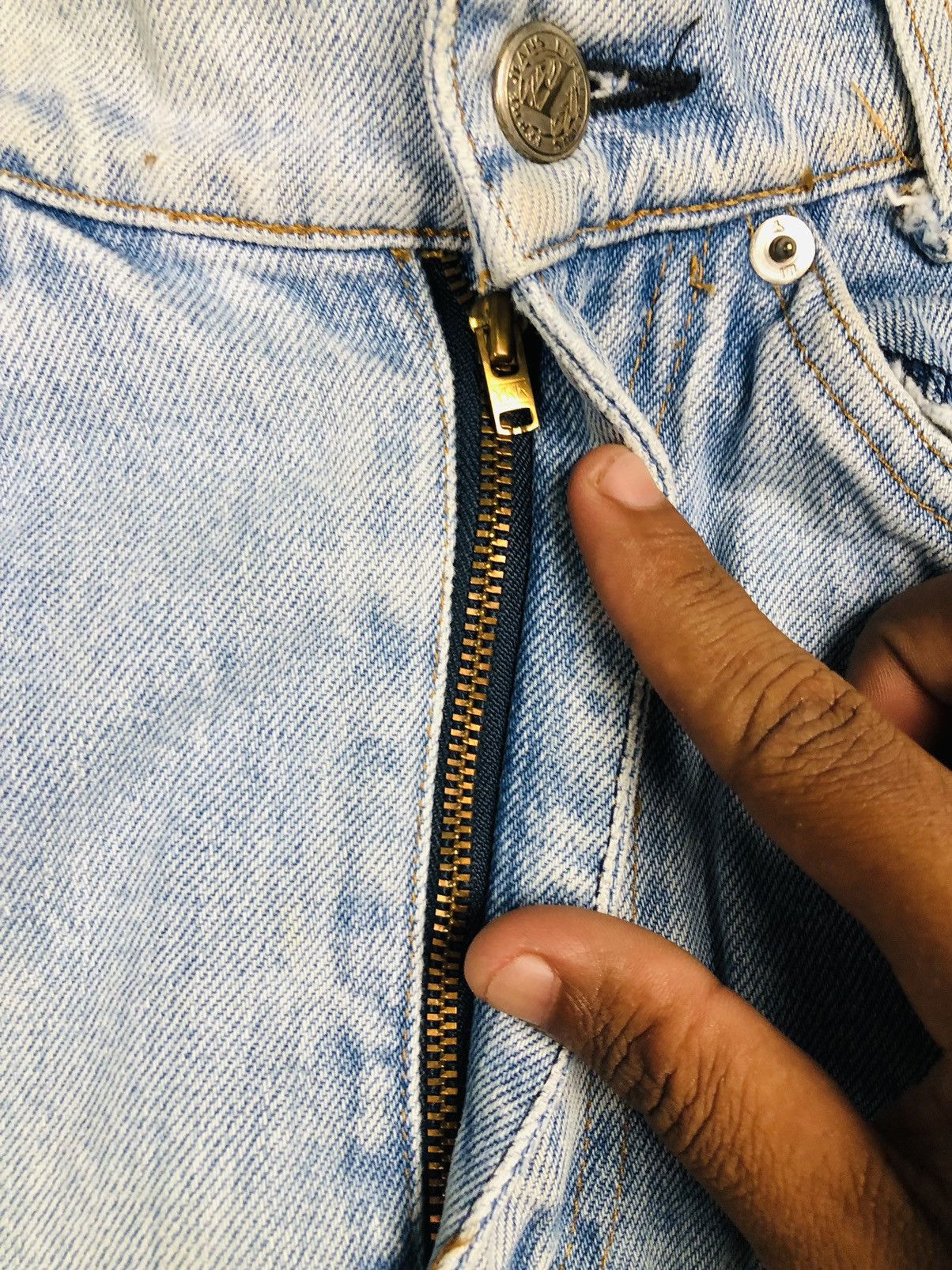 Ferre FERRE JEANS Vintage Light Wash 90s (37) Size US 31 - 8 Thumbnail