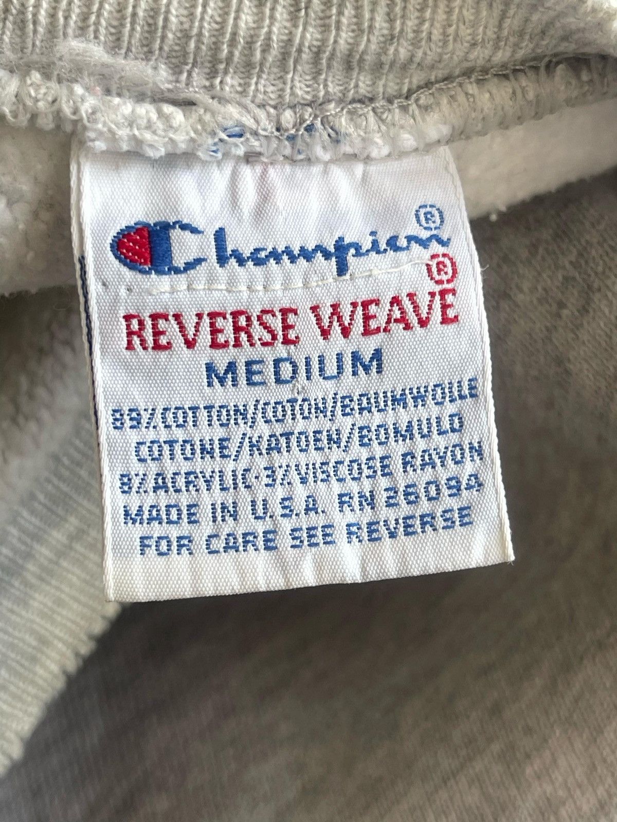 Champion × Vintage Vintage Distressed Champion Reverse Weave Sweatshirt Size US M / EU 48-50 / 2 - 18 Thumbnail