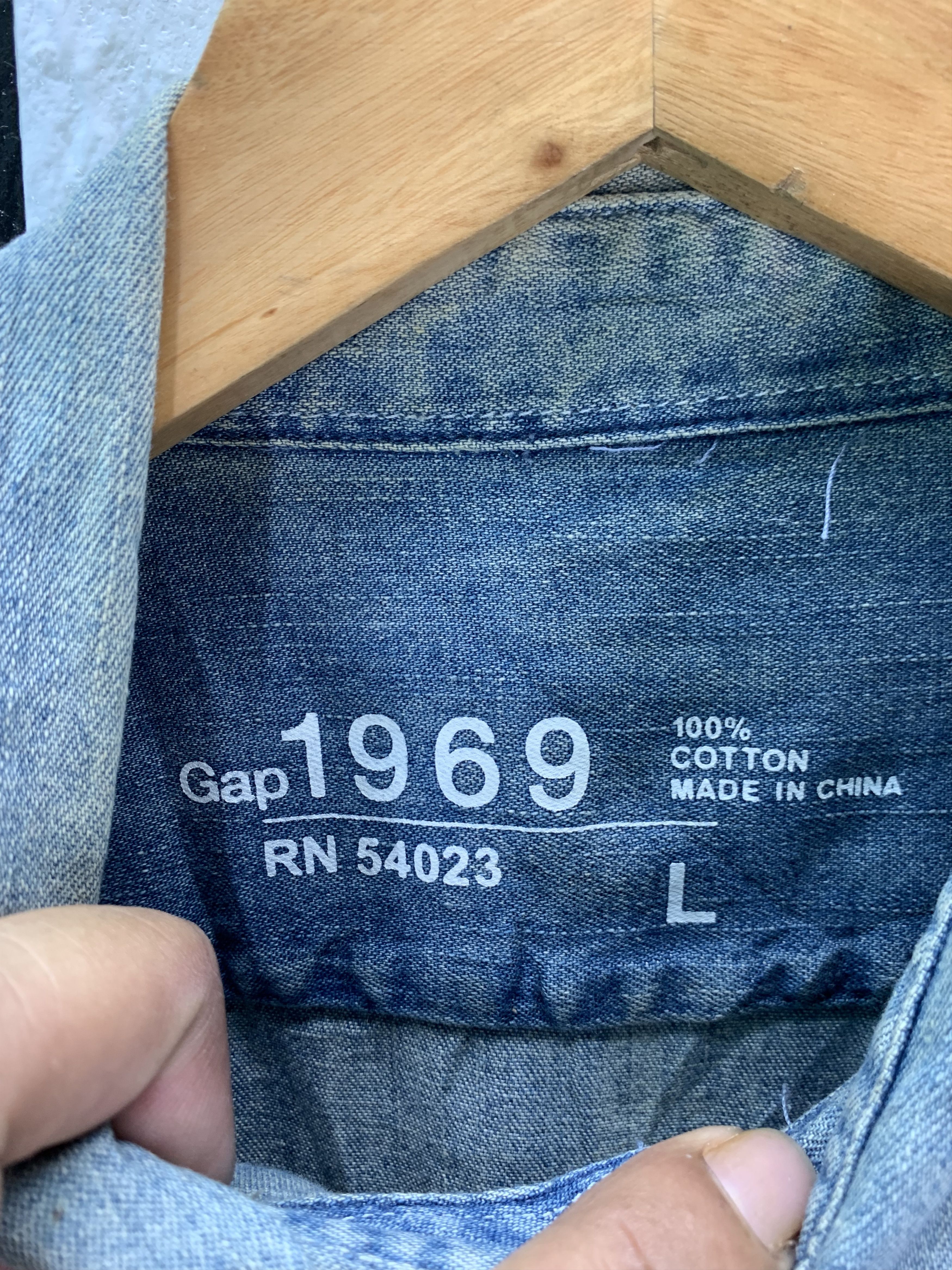 Gap Vintage Gap Denim Shirt Button Size US L / EU 52-54 / 3 - 4 Thumbnail