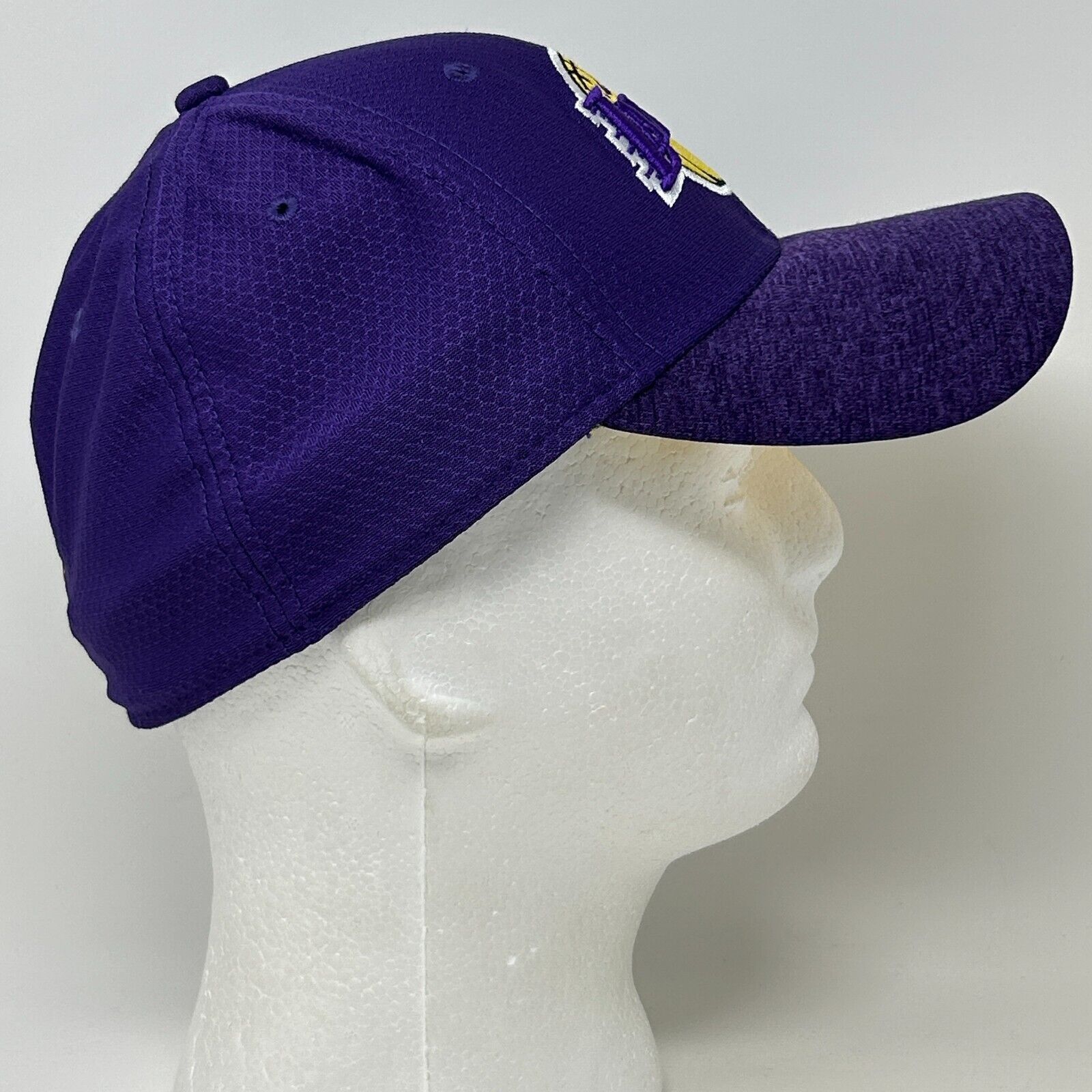 New Era Los Angeles LA Lakers Hat Baseball Cap Flex Fitted M-L Size ONE SIZE - 8 Thumbnail