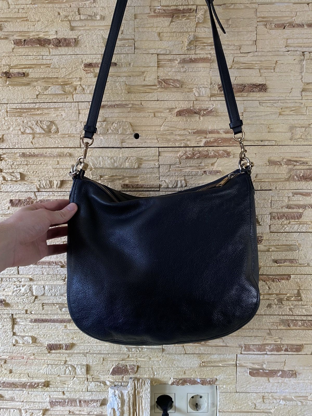 Coach Coach Navy Leather Shoulder Crossbody Golden Logo Bag Size ONE SIZE - 15 Thumbnail