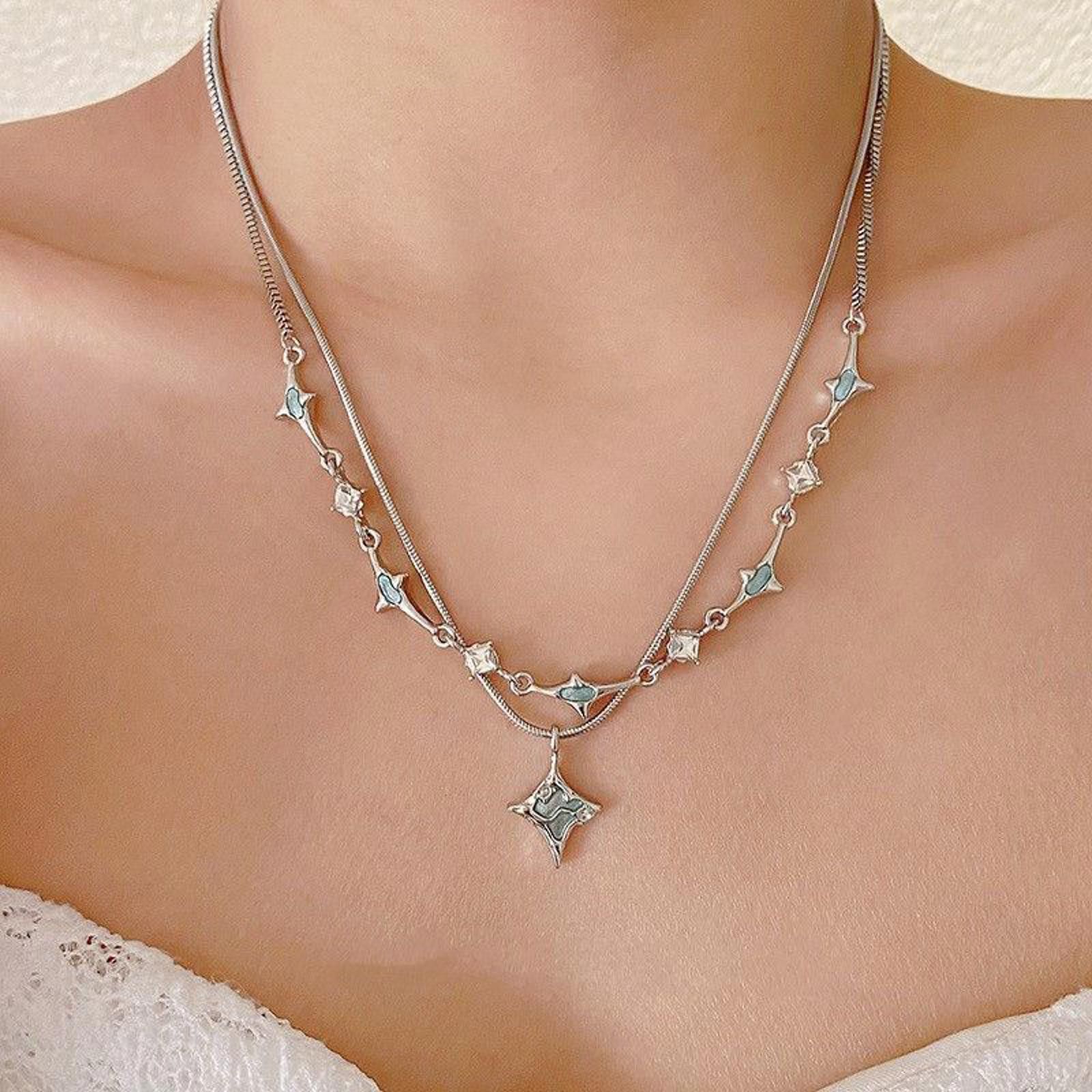 Jewelry STAR Pendant Necklace Size ONE SIZE - 1 Thumbnail