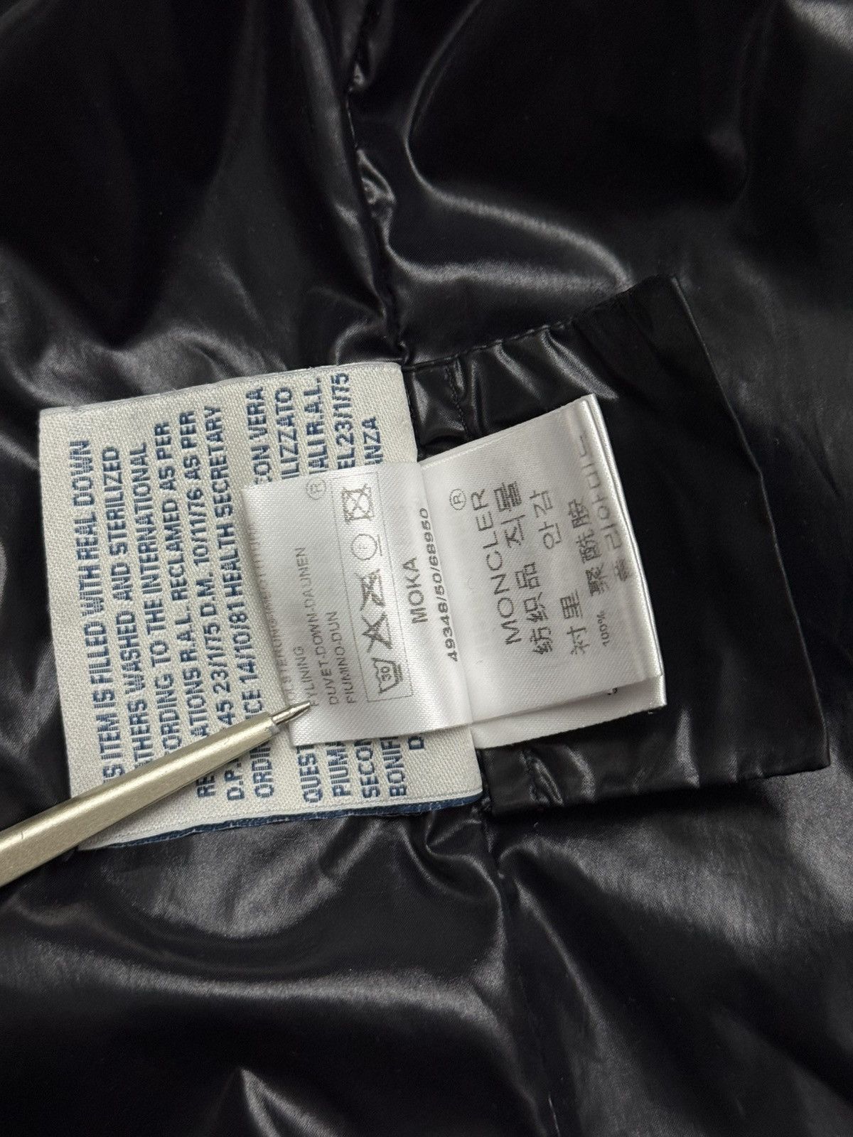 Moncler MOKA long down jacket Size M / US 6-8 / IT 42-44 - 20 Thumbnail