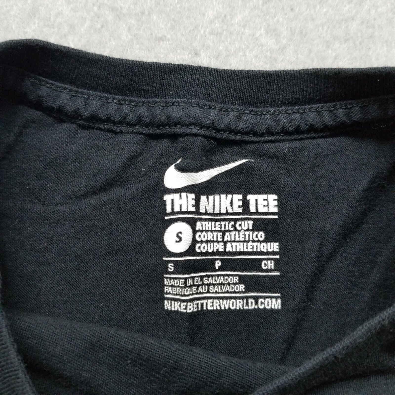 Nike Nike Shirt Womens Short Sleeve Crew Neck Central Swoosh Size S / US 4 / IT 40 - 5 Thumbnail