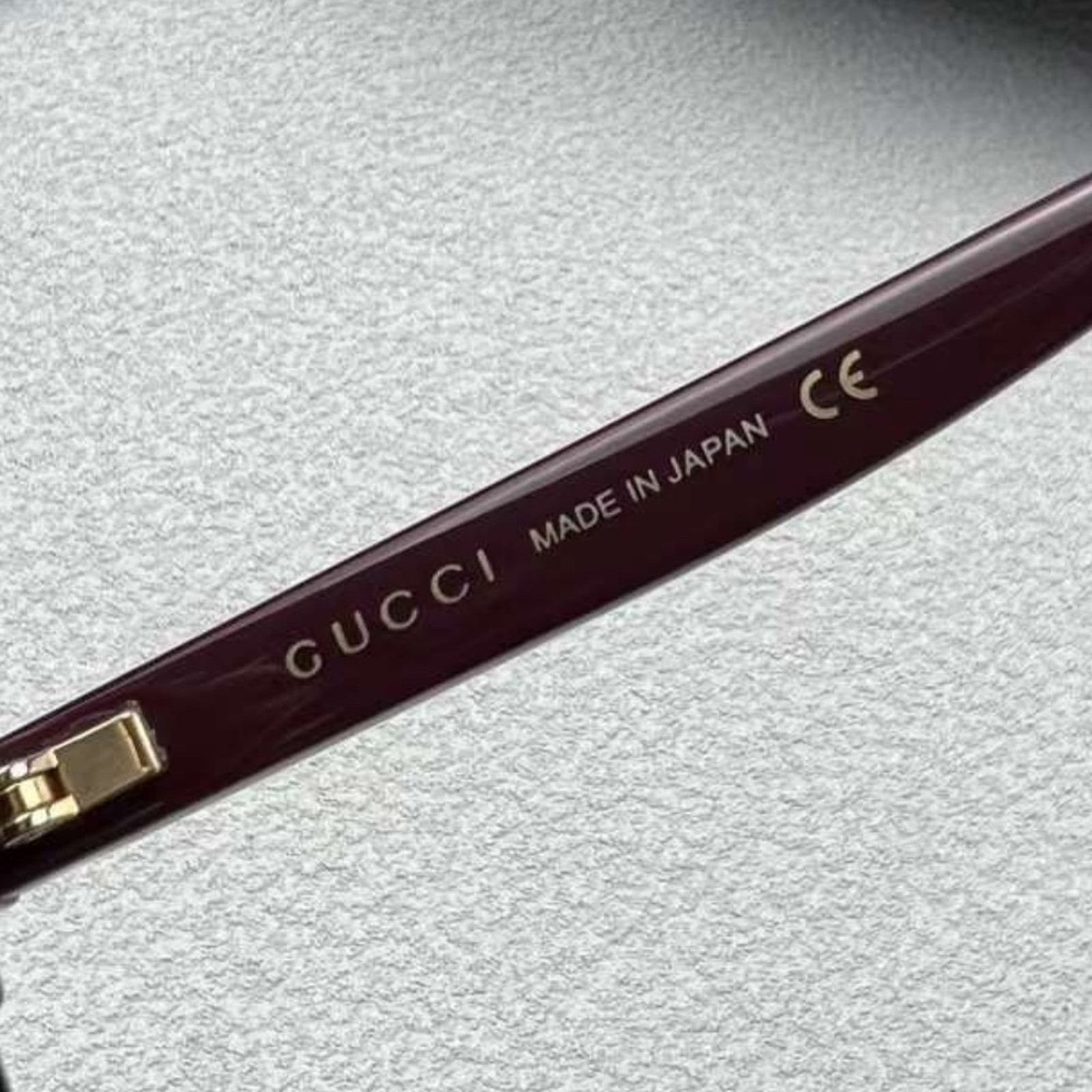 Gucci NWT Gucci GG1068sa - 004 Sunglasses(GG1068SA-004-57) Size ONE SIZE - 4 Thumbnail
