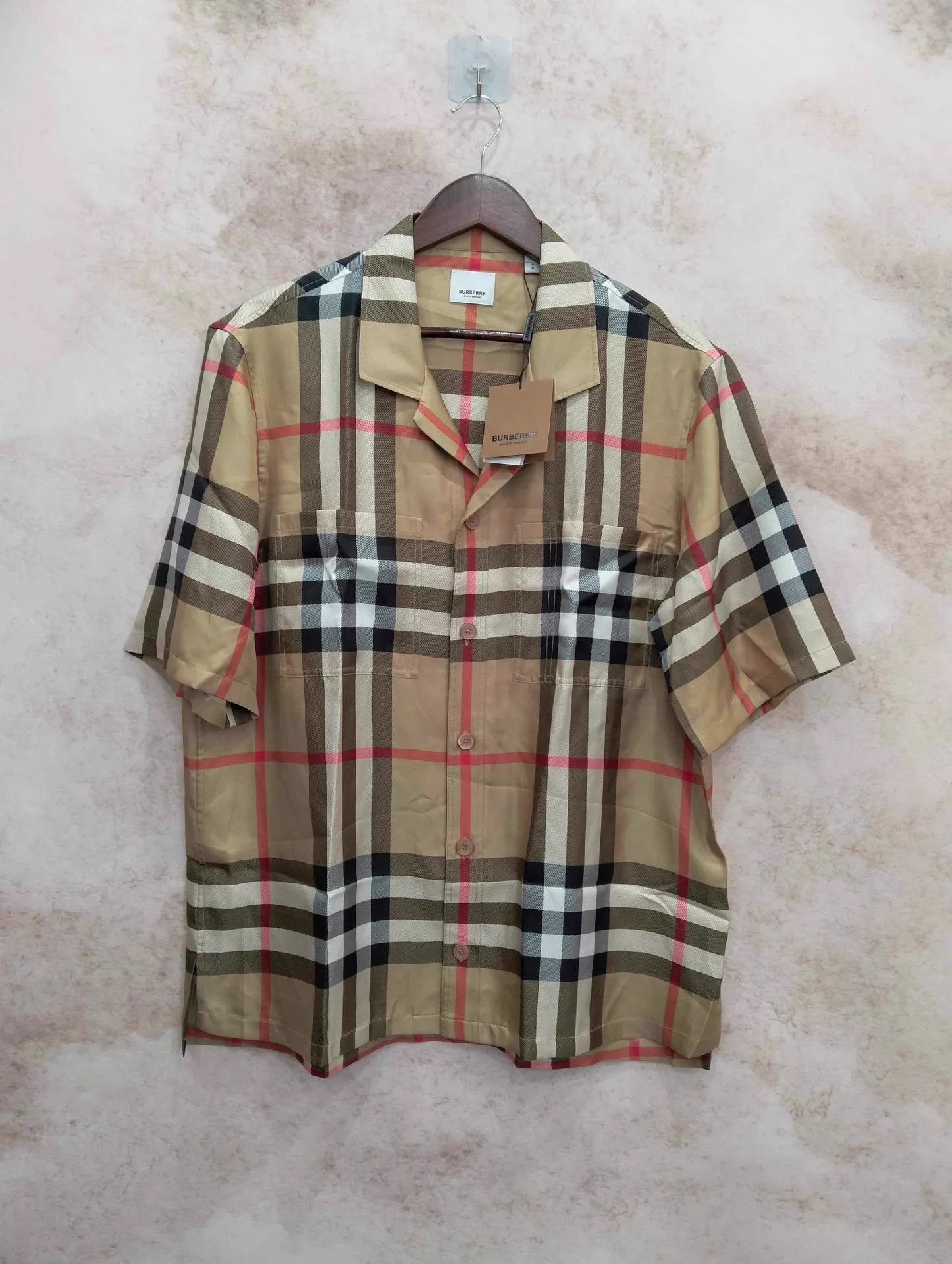 Burberry Burberry Check Cotton Single-Breasted Short-Sleeve Shirt S Size US S / EU 44-46 / 1 - 1 Thumbnail