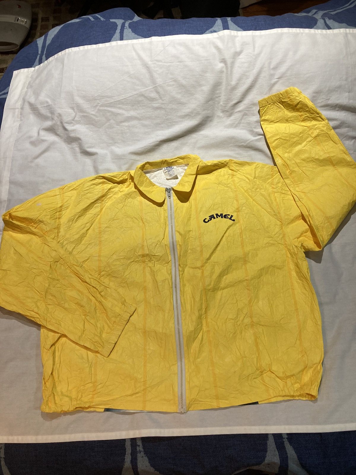 Vintage 1992 Camel Cigarettes zip-up lightweight jacket, size XL Size US XL / EU 56 / 4 - 2 Thumbnail