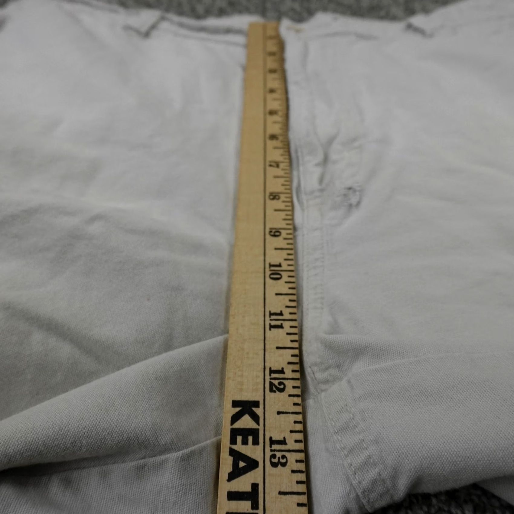 Polo Ralph Lauren Polo Ralph Lauren Chaps Shorts Mens 34 White Cargo Bermuda Casual Preppy 9" Mens Regular Short White Cargo Pocket, 9 Inseam, 34 Waist Size US 34 / EU 50 - 6 Thumbnail