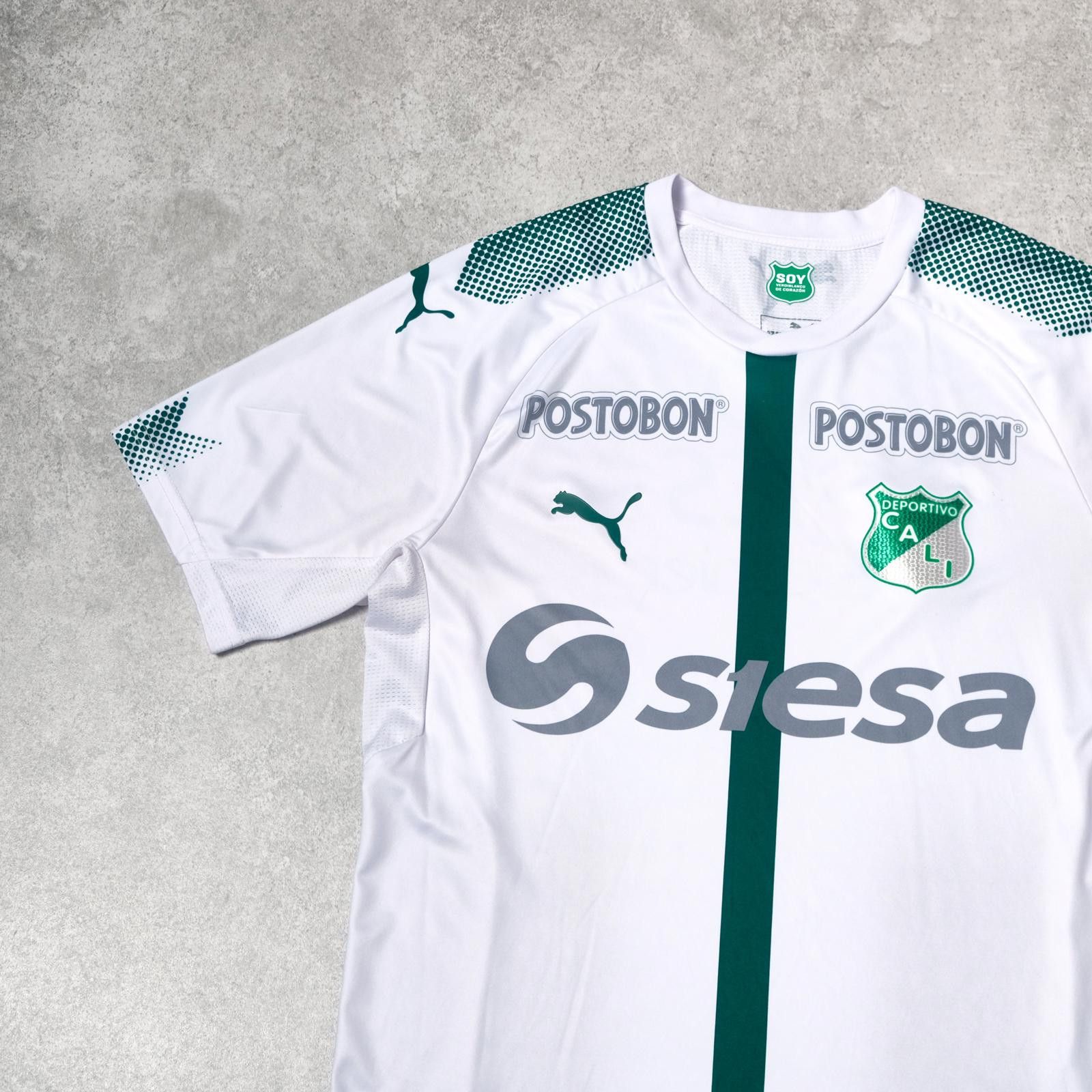 Puma 2018/19 Deportivo Cali (Colombia) Third Shirt Puma (M) Size US M / EU 48-50 / 2 - 3 Thumbnail