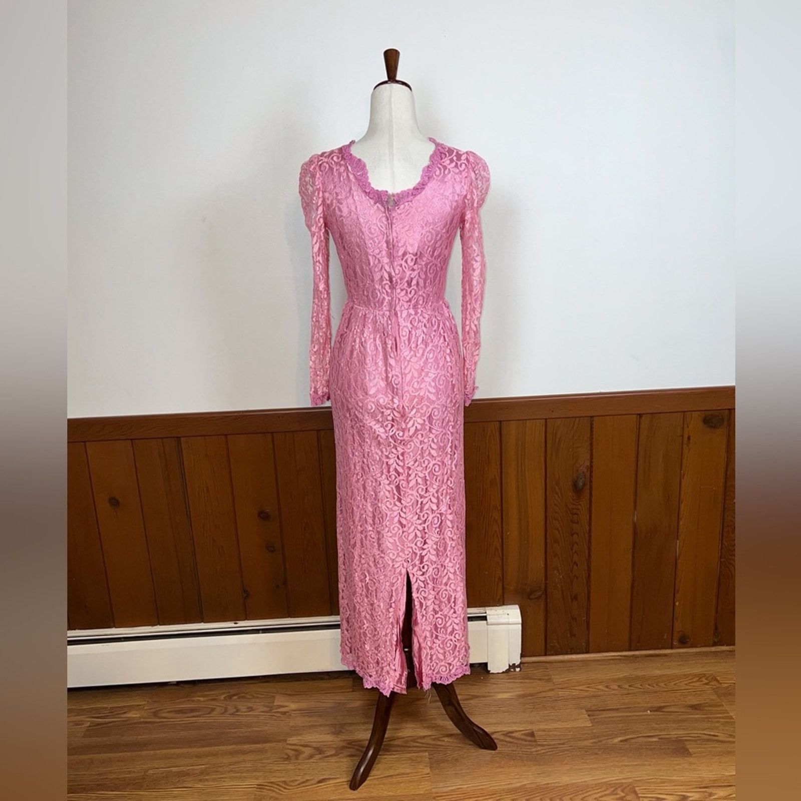 Vintage Beautiful Vintage 1970s/80s Alicia Allover Lace Gown! Size M / US 6-8 / IT 42-44 - 3 Thumbnail