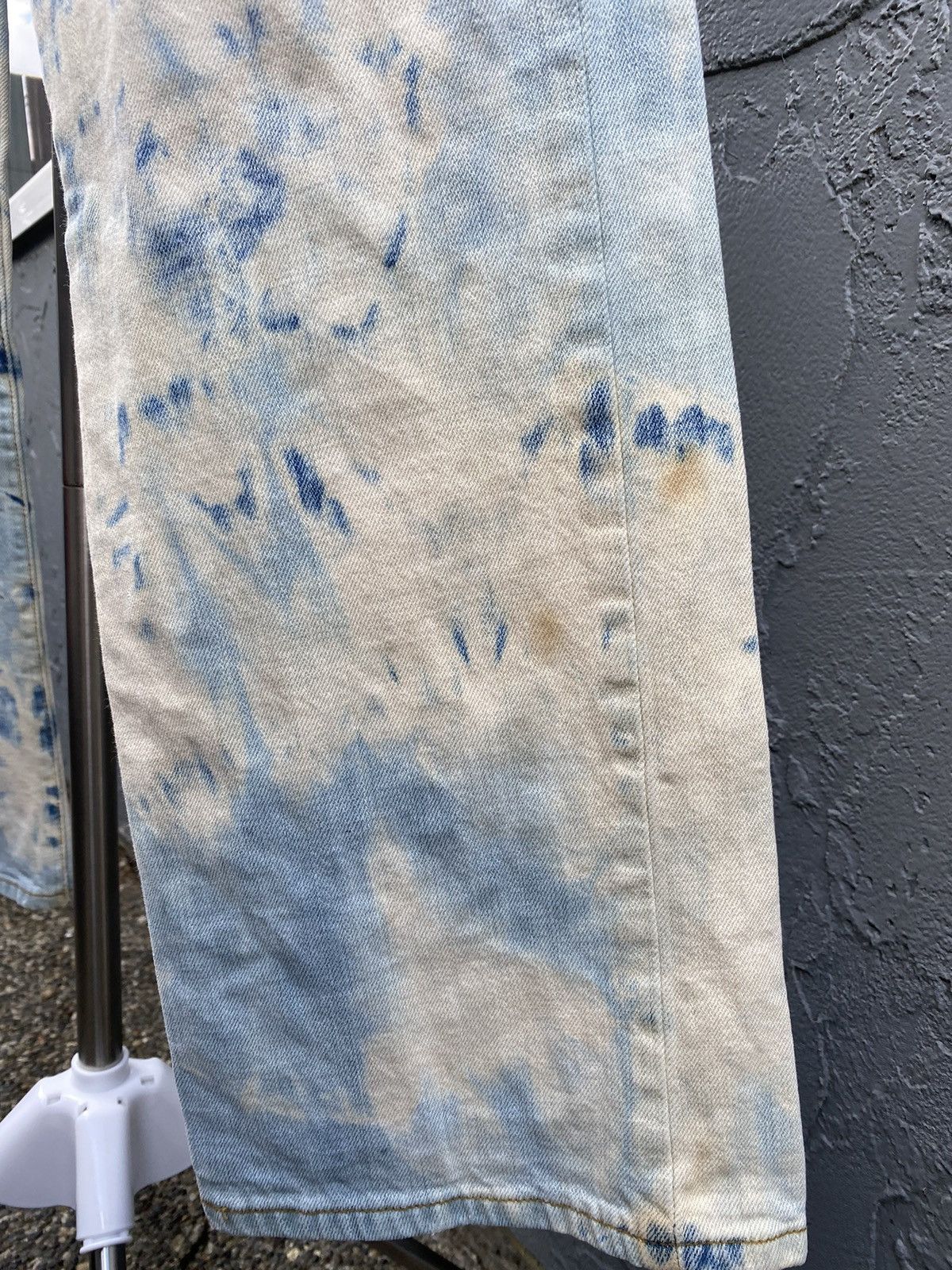 Levi's Crazy Bleach-Dye 00s Levi’s 501 Size US 36 / EU 52 - 9 Thumbnail