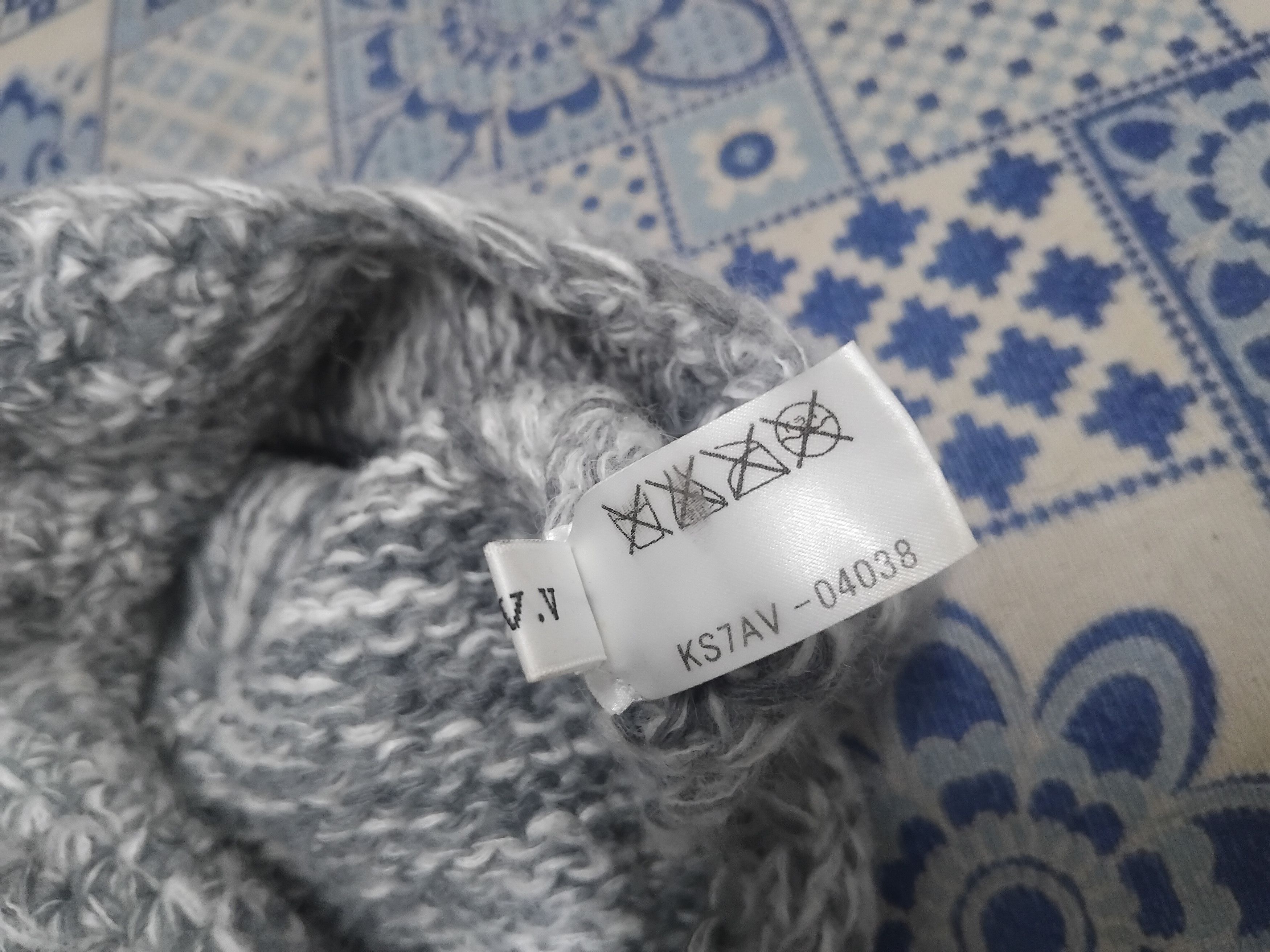 Issey Miyake A.v.v Issey miyake grey colour cap Size ONE SIZE - 3 Thumbnail