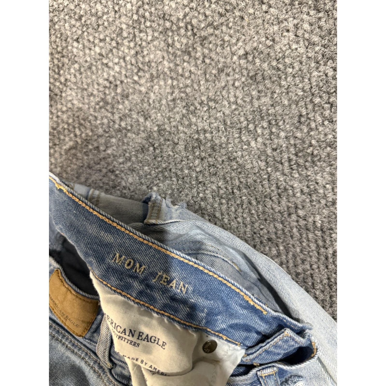 American Eagle Outfitters VINTAGE? No — American Eagle Outfitters Jeans Womens 2 Light Wash High Rise Mom Distressed Size 26" / US 2 / IT 38 - 6 Thumbnail