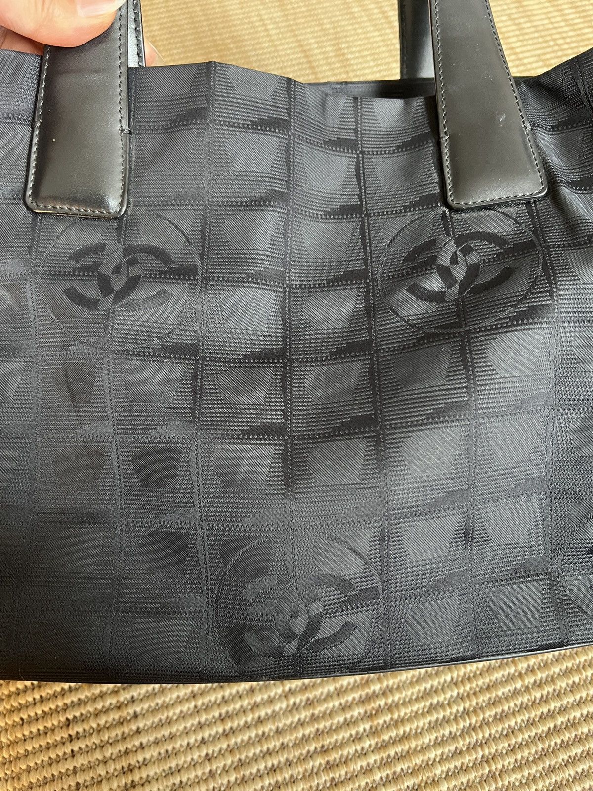 Chanel Vintage Chanel nylon logo bag in black Size ONE SIZE - 1 Thumbnail