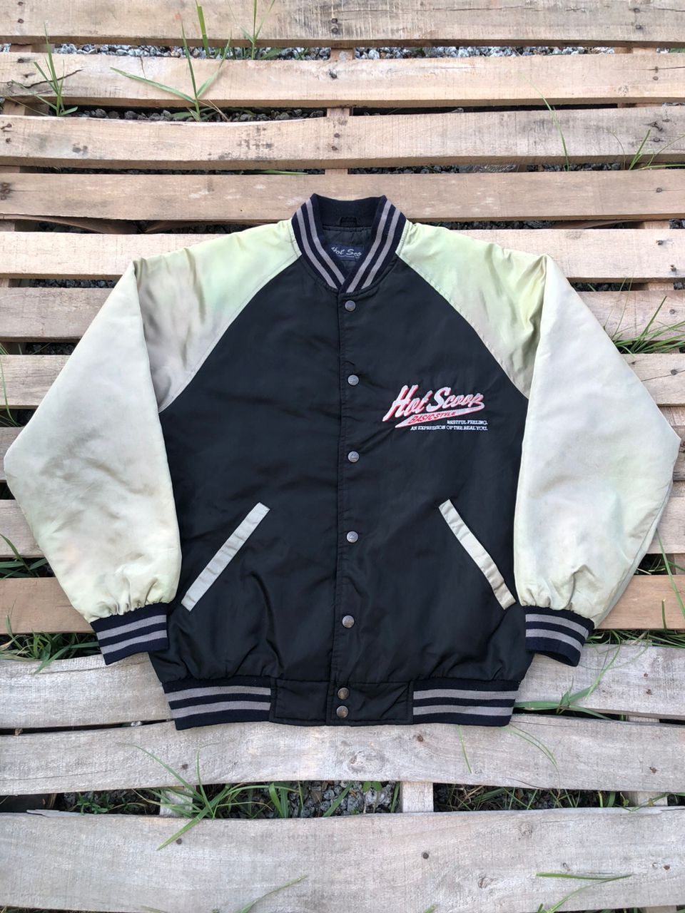 Japanese Brand Vintage Hot Scoop Satin Varsity Jacket Size US L / EU 52-54 / 3 - 1 Thumbnail