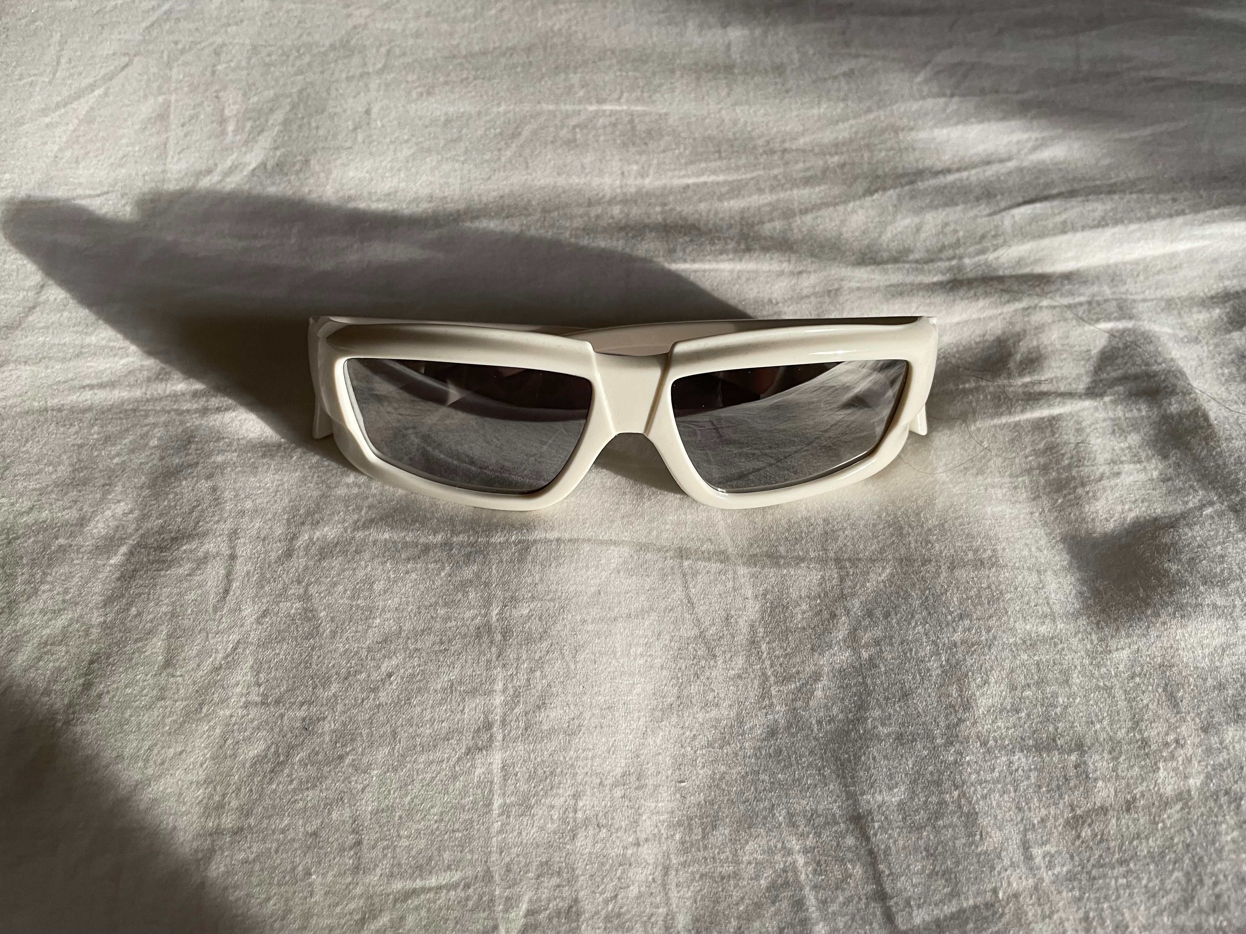 Pre-owned Rick Owens Fw19 Larry "rick" Sunglasses In Cream/silver