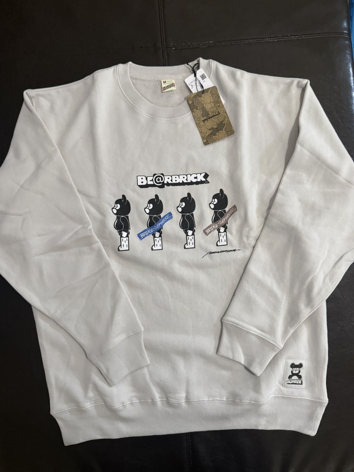 Medicom Toy Bearbrick x Bridge Ship House Crewneck Size US M / EU 48-50 / 2 - 1 Thumbnail