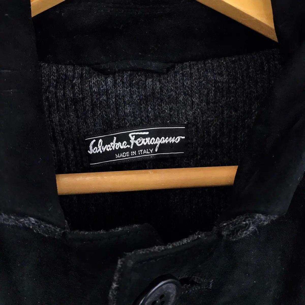 Salvatore Ferragamo Vintage SALVATORE FERRAGAMO Made In Italy Viscose Jacket Size M / US 6-8 / IT 42-44 - 3 Thumbnail