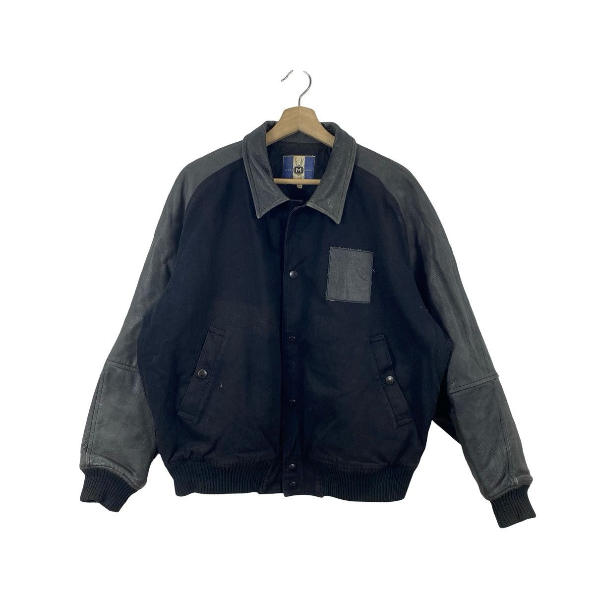 Vintage Vintage M.E.N.C Melrose Leather Sleeve Varsity Bomber Size US L / EU 52-54 / 3 - 1 Thumbnail