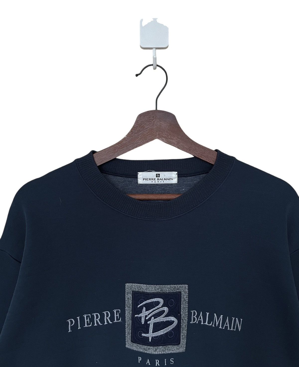 Pierre Balmain Vintage Brand Pierre Balmain Spell Out Sweatshirt 1990s Size US M / EU 48-50 / 2 - 3 Thumbnail