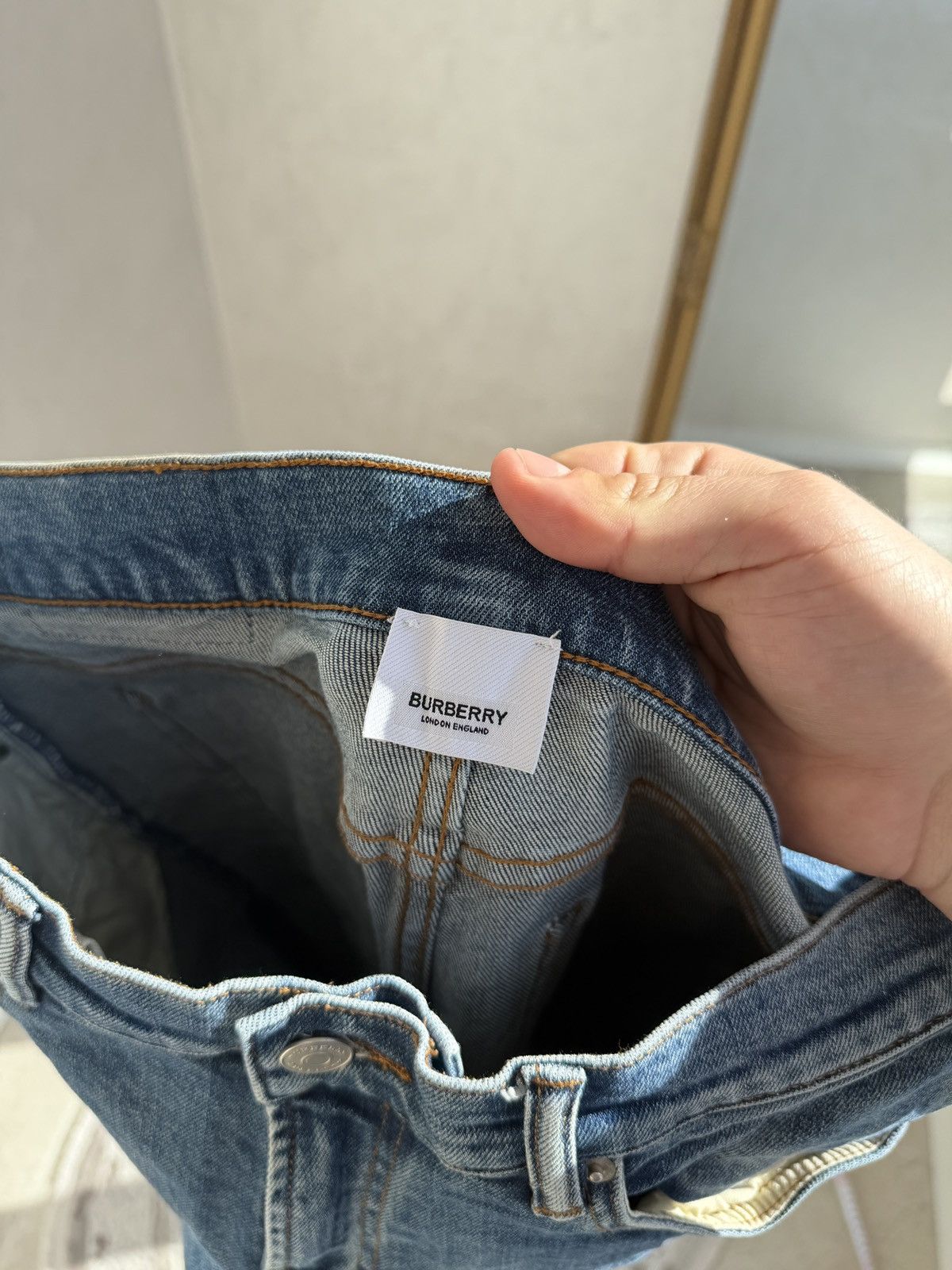 Burberry Burberry rare leg opening logo Jeans Size US 31 - 8 Thumbnail