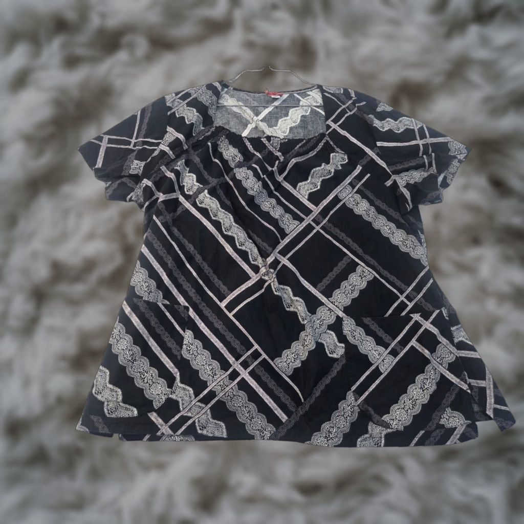 Dickies Dickies Scrub Top V Neck Women's XL Black Patterned Medical Nurse Work Dental Shirt Size XL / US 12-14 / IT 48-50 - 1 Thumbnail
