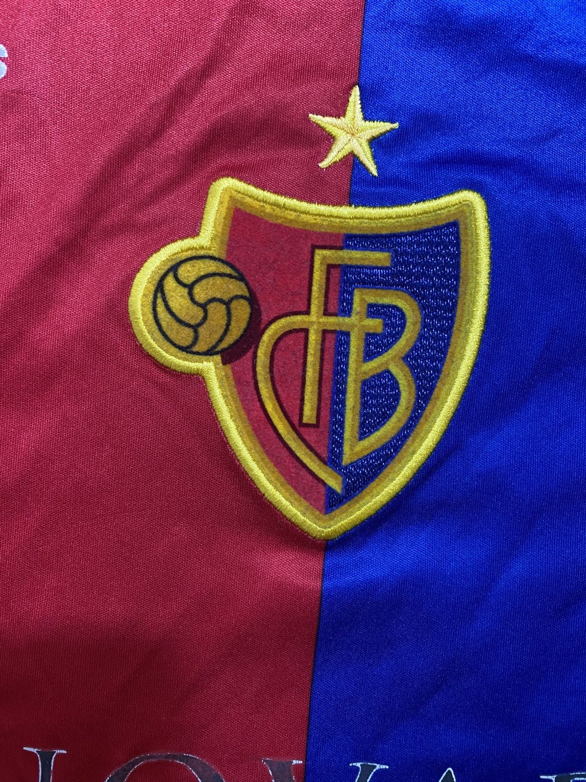 Adidas × Vintage Adidas FC Basel 2016/17 Home Football Shirt Soccer Jersey Size US M / EU 48-50 / 2 - 5 Thumbnail