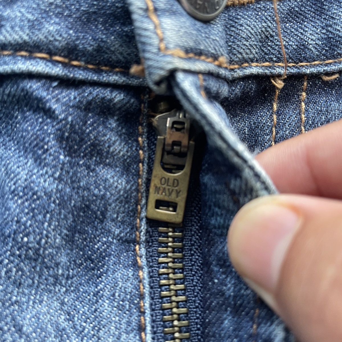 Japanese Brand Vintage Japanese Old Navy Faded Jeans Denim Distressed Pants Size US 34 / EU 50 - 7 Thumbnail
