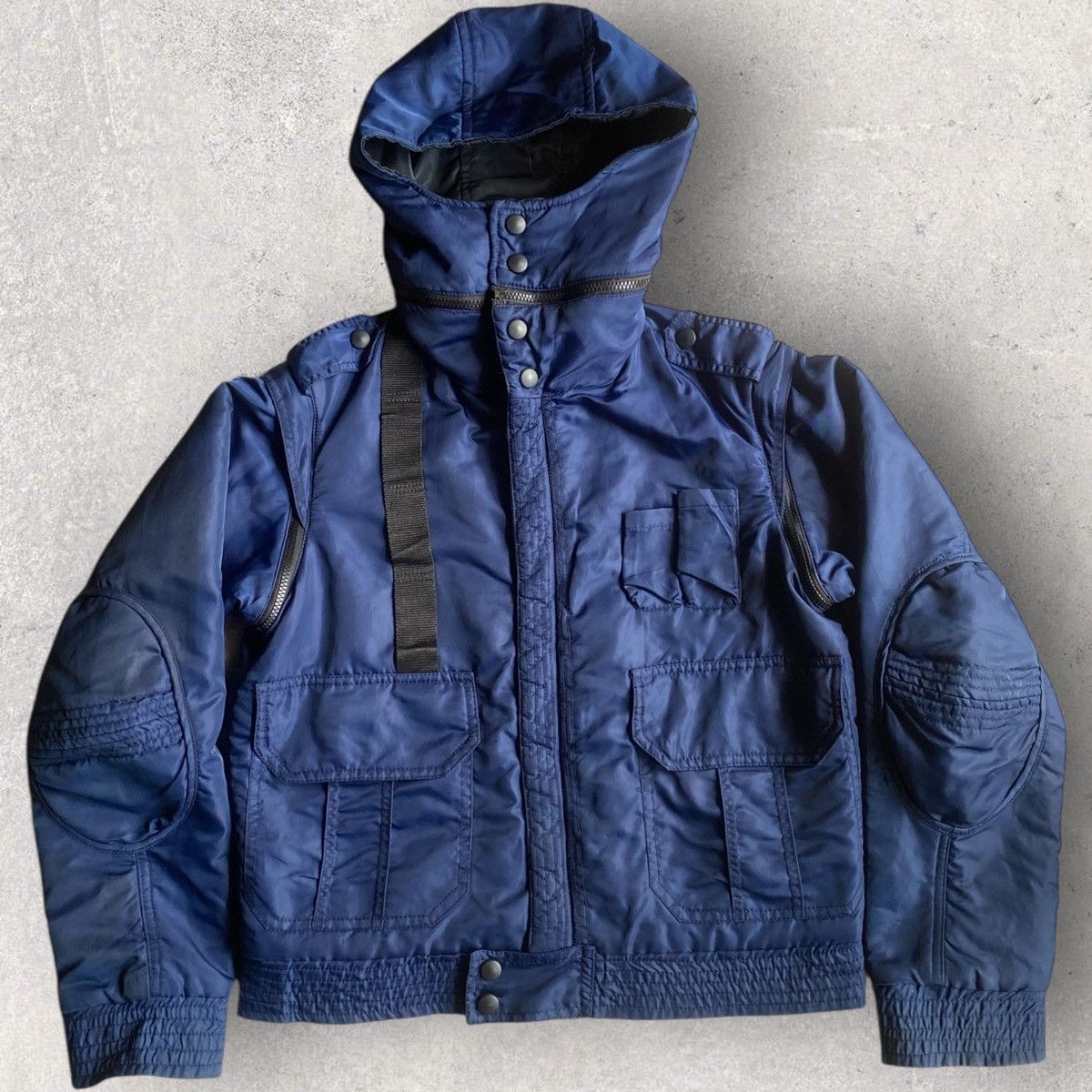 Dolce & Gabbana 2000’s D&G Detachable Hood And Sleeve Jacket Size US M / EU 48-50 / 2 - 1 Thumbnail