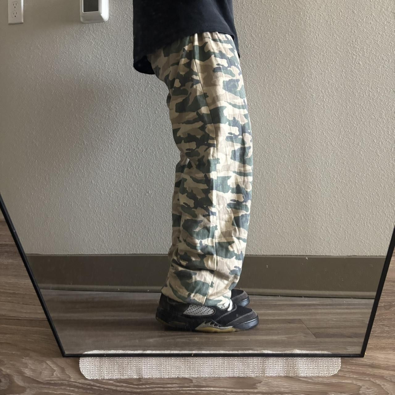 Japanese Brand Crazy Vintage Y2K/2000s Camo Streetwear Skater Essential Sweatpants! Fits M Size US 32 / EU 48 - 2 Thumbnail