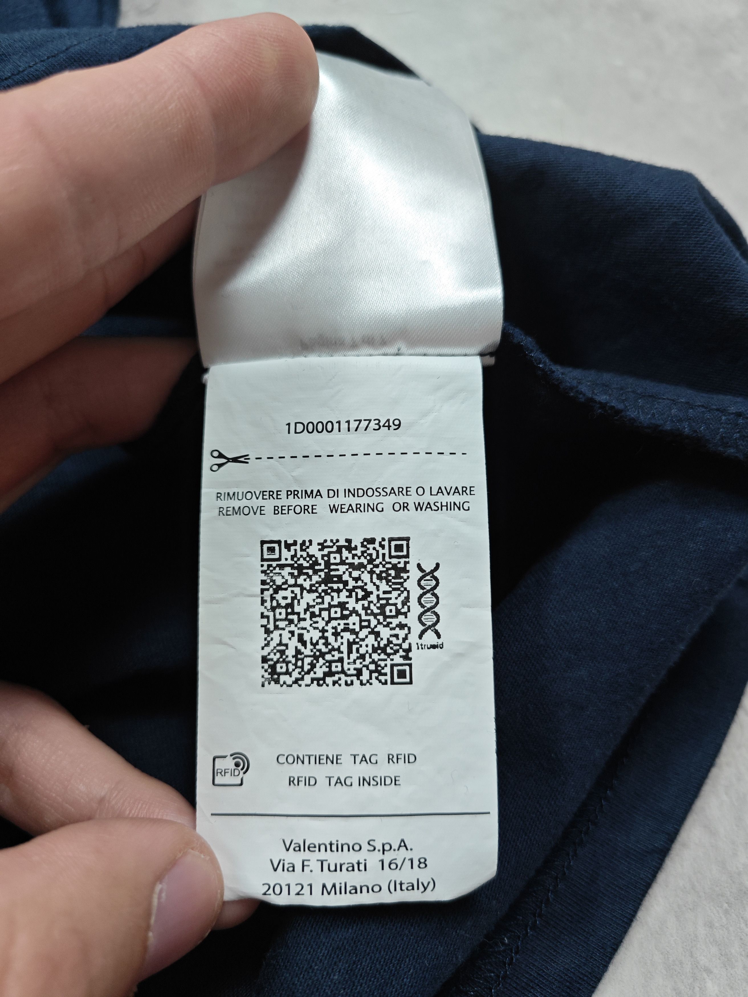Valentino Valentino T Shirt Size US L / EU 52-54 / 3 - 7 Thumbnail