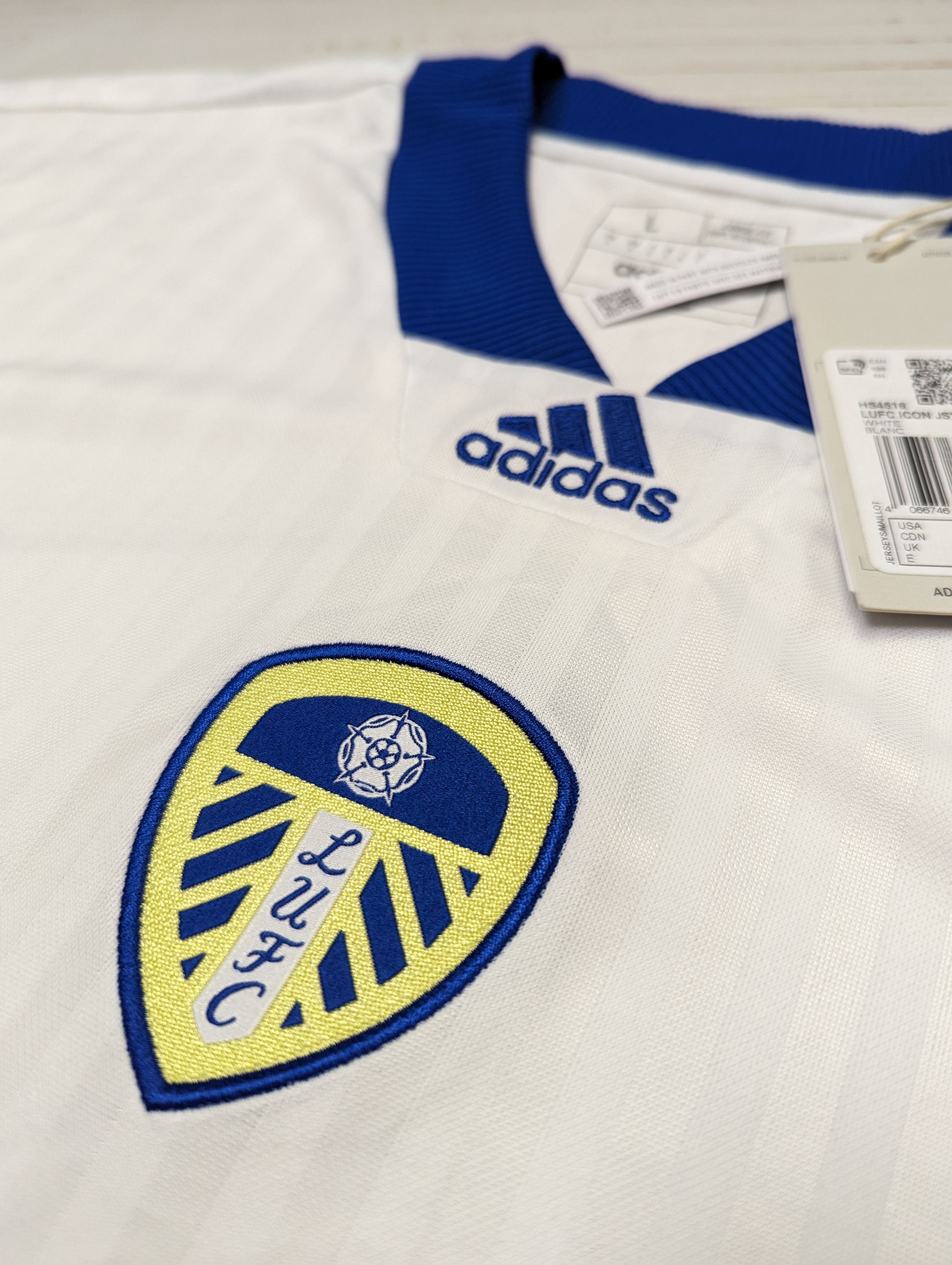 Adidas BNWT 2022 2023 Leeds United Adidas ICON Jersey t-shirt Size US L / EU 52-54 / 3 - 5 Thumbnail