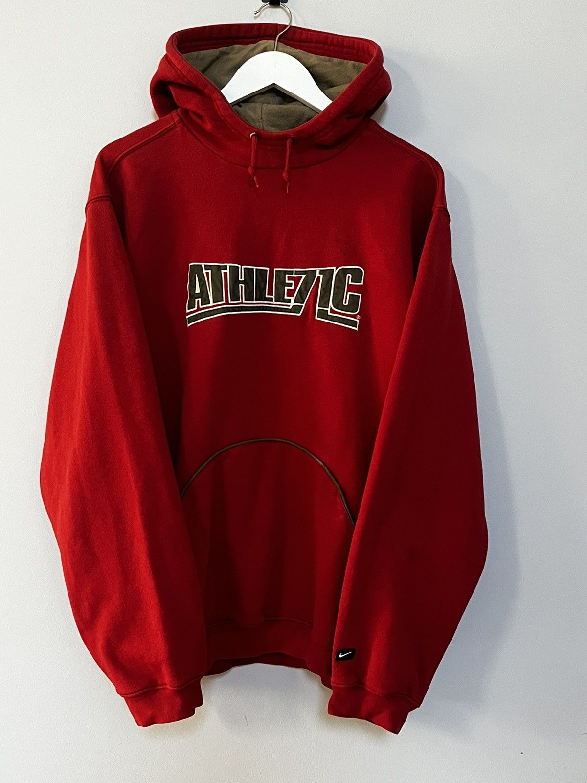 Japanese Brand × Nike Nike hoodie distressed 00s red Size US L / EU 52-54 / 3 - 1 Thumbnail