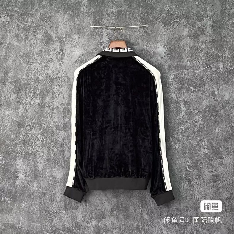 Versace Versace Greek back-grain velvet coat Size US M / EU 48-50 / 2 - 2 Thumbnail