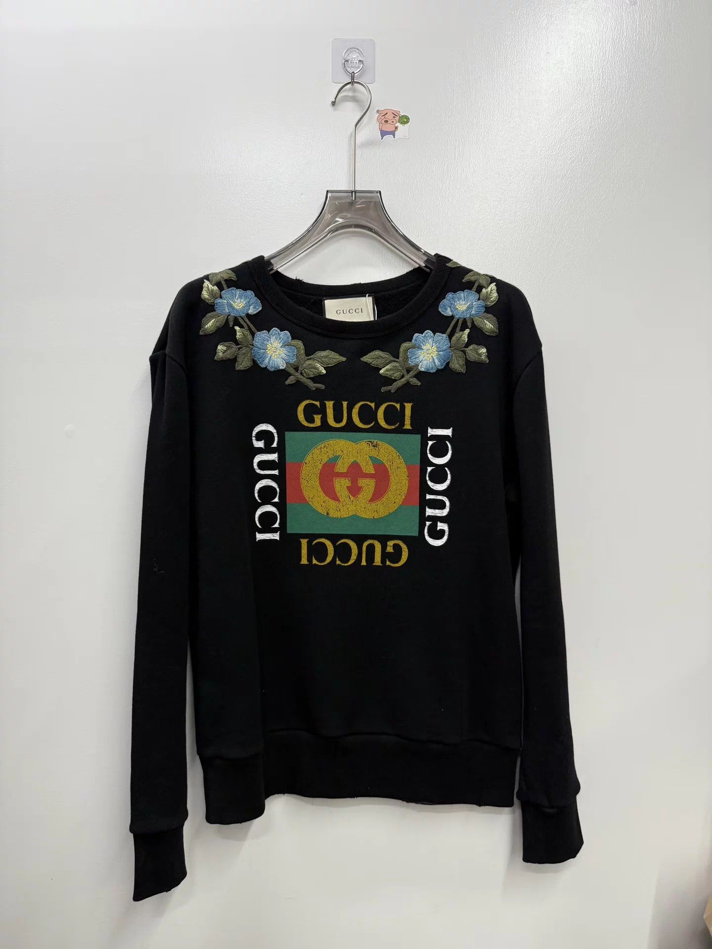 Gucci Gucci Rivets Embroidered Flower Distressed Sweatshirt Size S / US 4 / IT 40 - 1 Thumbnail