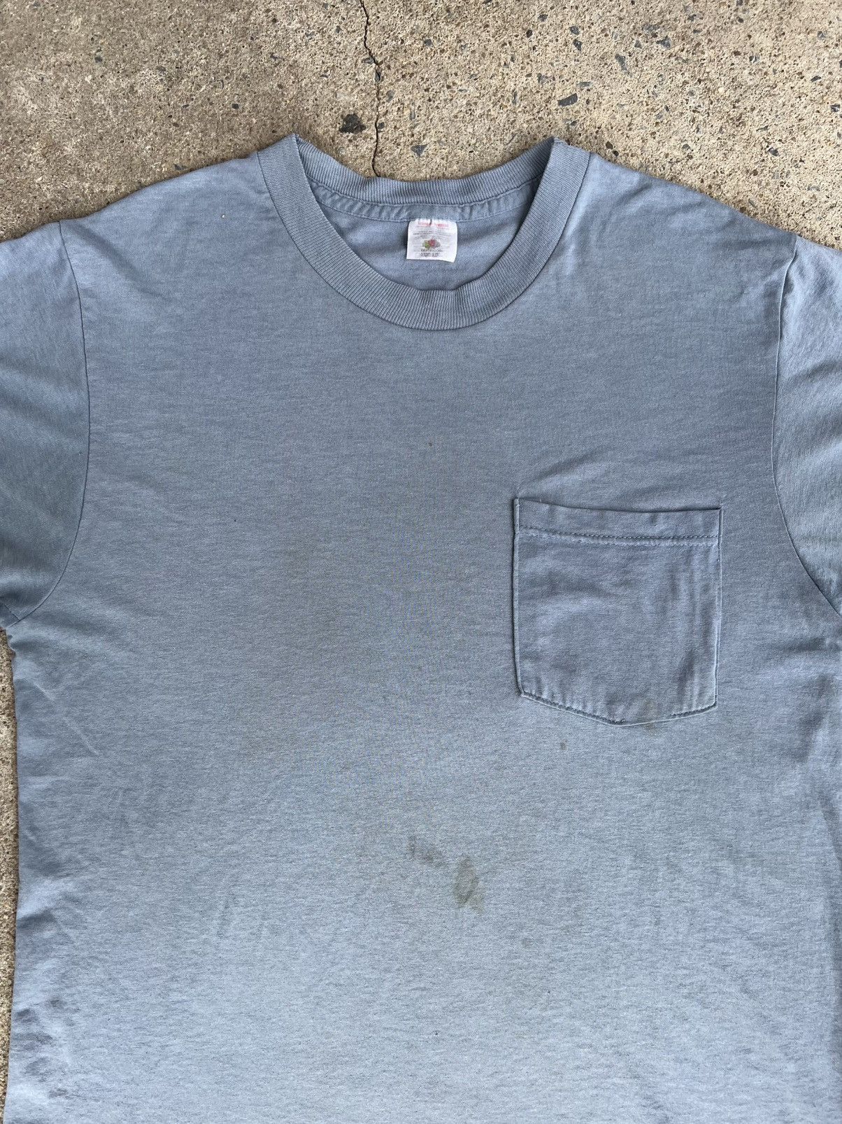 Vintage PAPER THIN Thrashed 70s Fruit of the Room Distressed Size US M / EU 48-50 / 2 - 2 Thumbnail