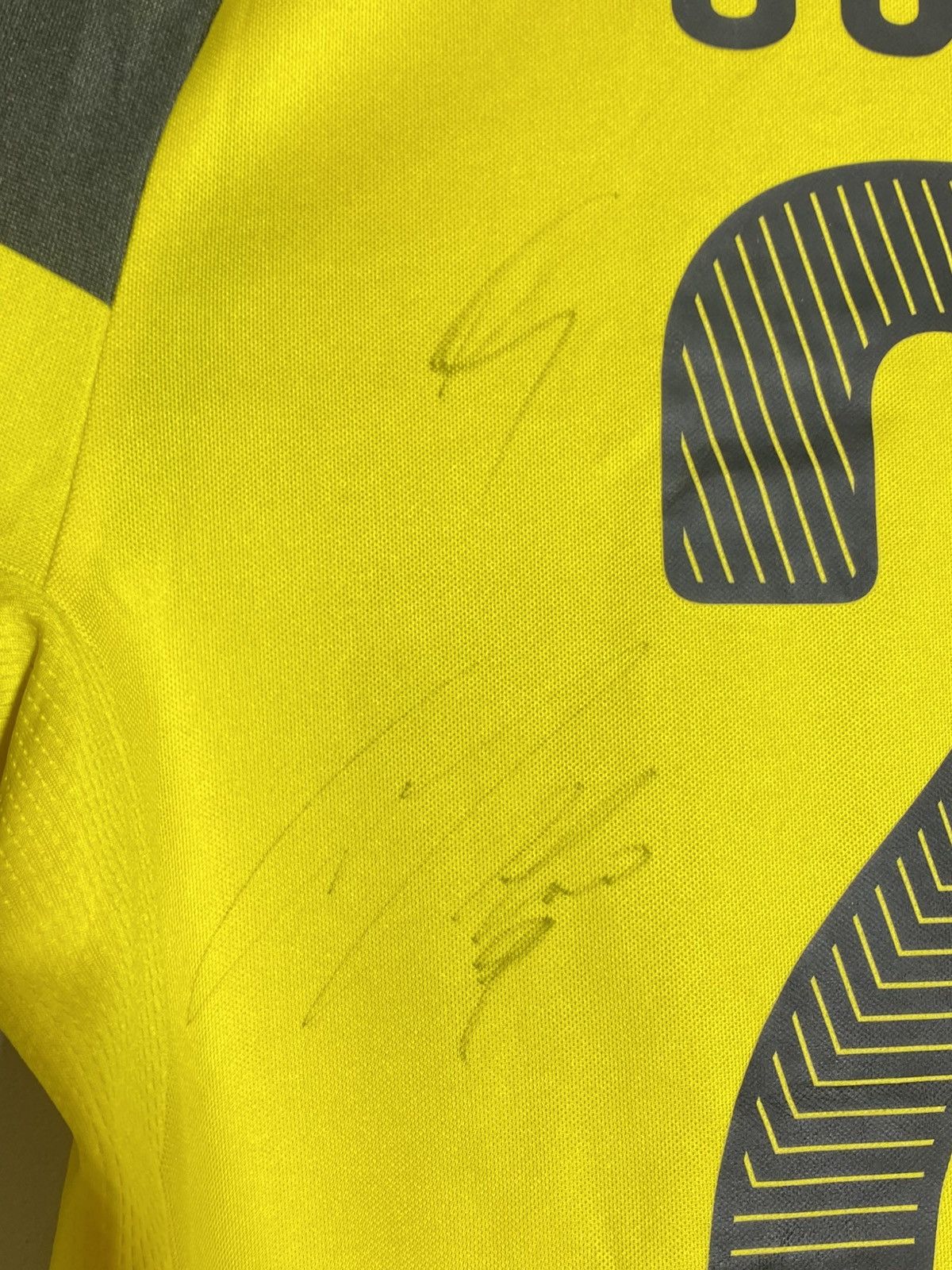 Puma #25 Sokratis Puma BVB Borussia Dortmund 2014/15 Jersey Size US M / EU 48-50 / 2 - 16 Thumbnail