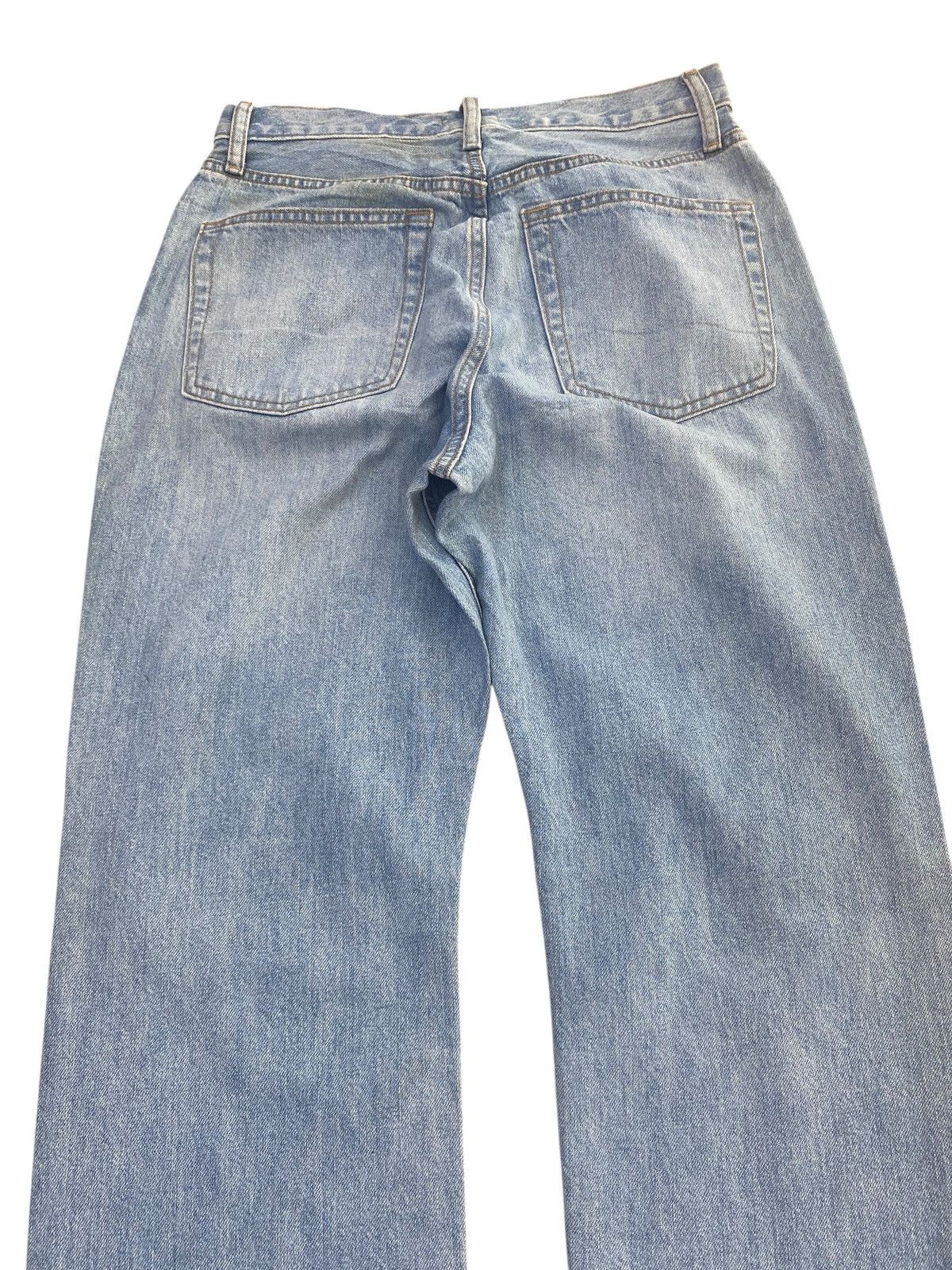 Uniqlo Uniqlo Ripped Light Blue Wash Style Loose Jeans Size US 28 / EU 44 - 4 Thumbnail